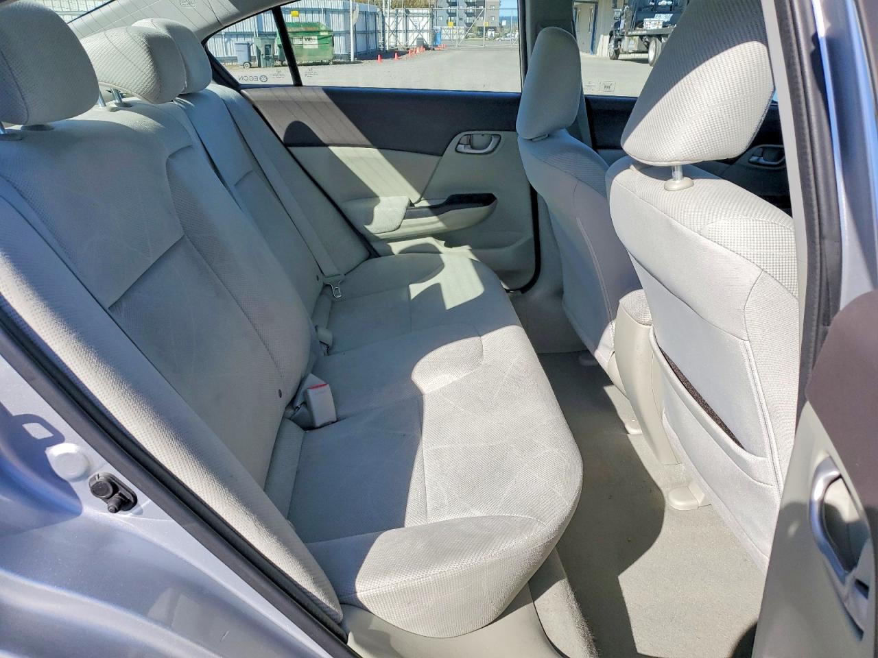 2012 Honda Civic Lx Silver vin: 19XFB2F52CE337137