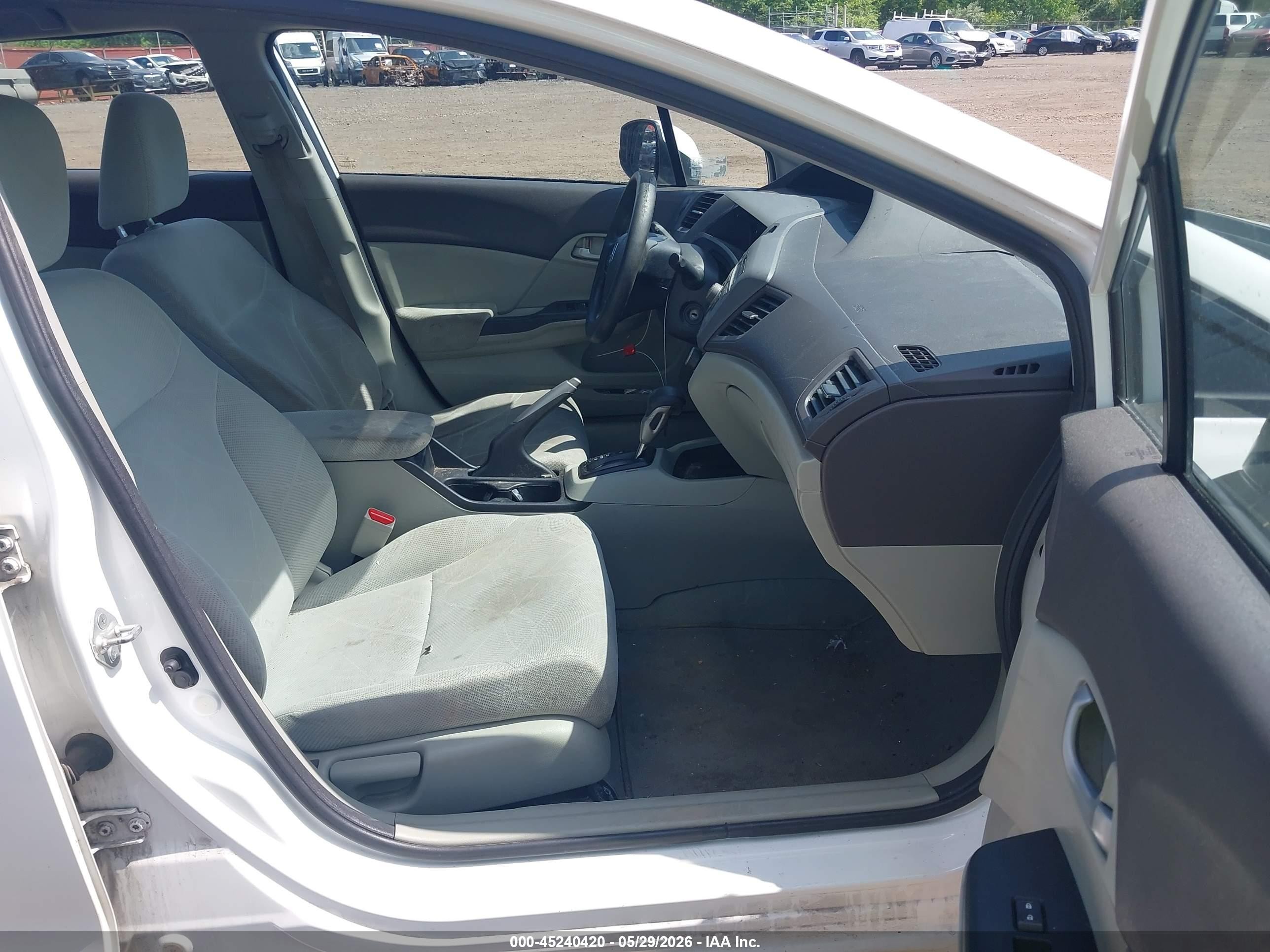 2012 Honda Civic Lx White vin: 19XFB2F52CE344573
