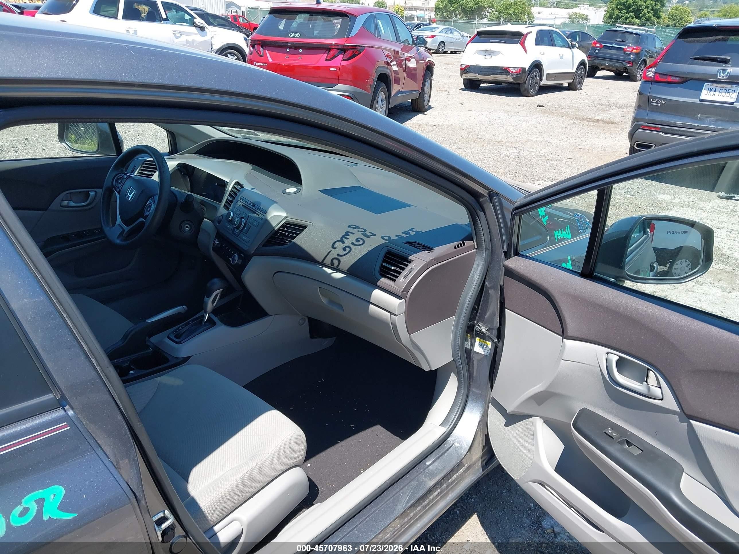 2012 Honda Civic Lx Серый vin: 19XFB2F52CE361843