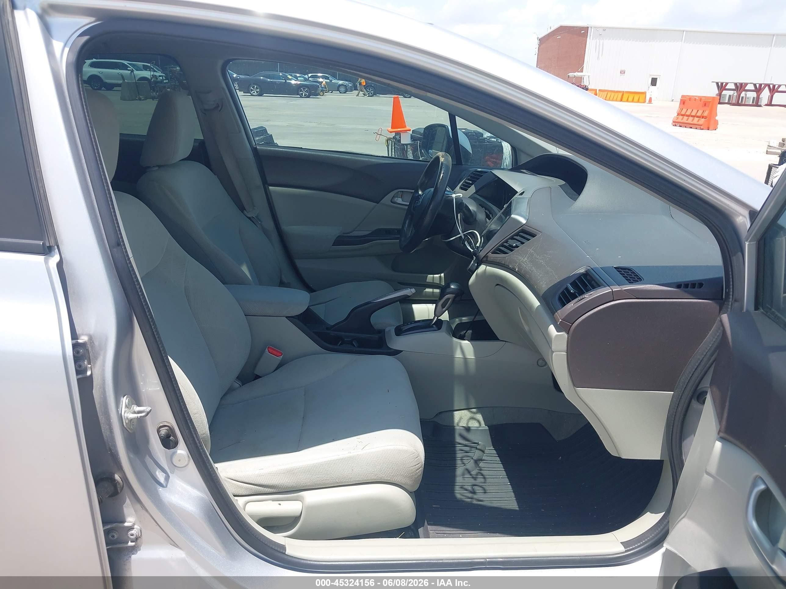 2012 Honda Civic Lx Silver vin: 19XFB2F52CE373376