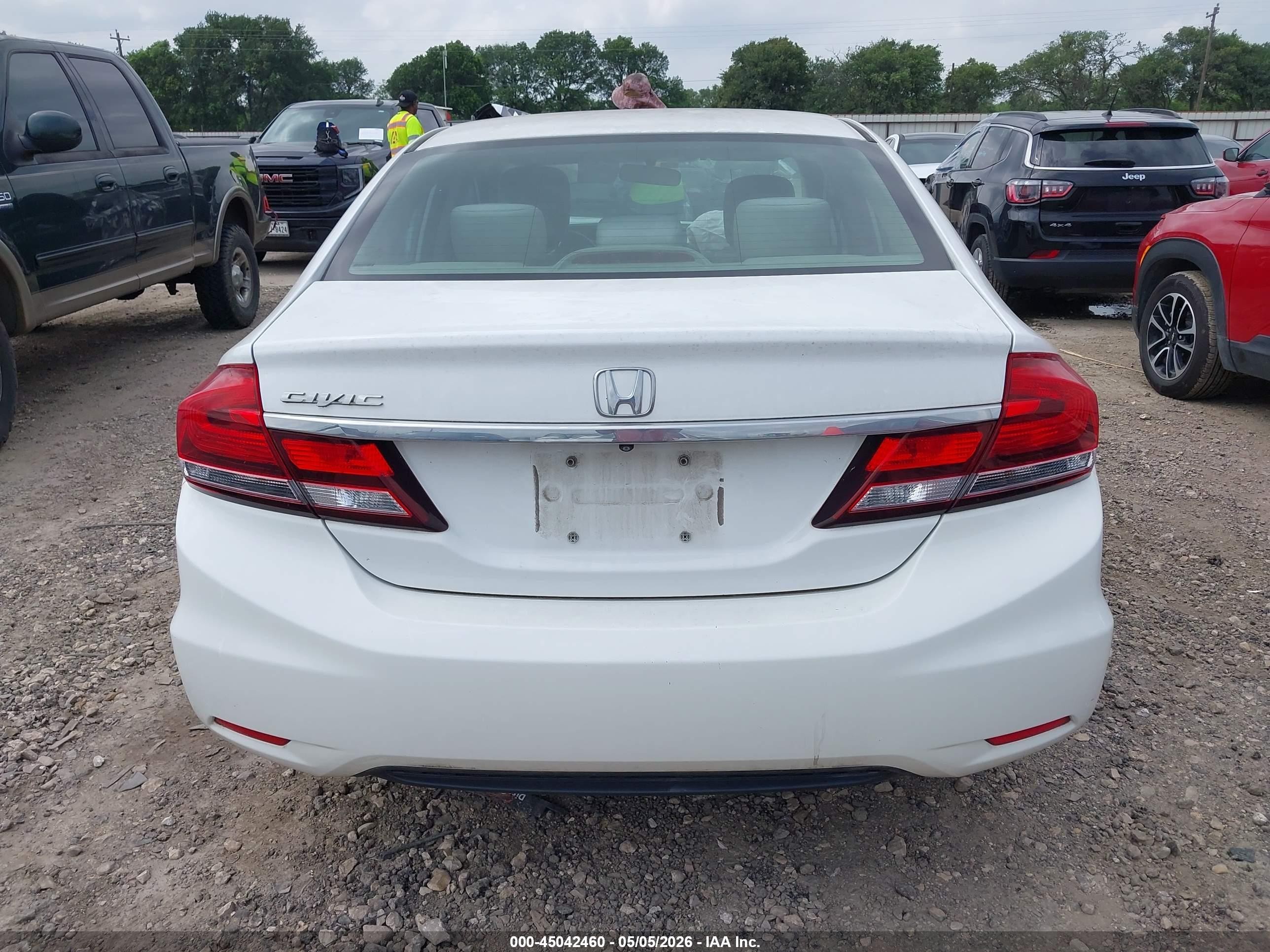 2014 Honda Civic Lx Белый vin: 19XFB2F52EE025032