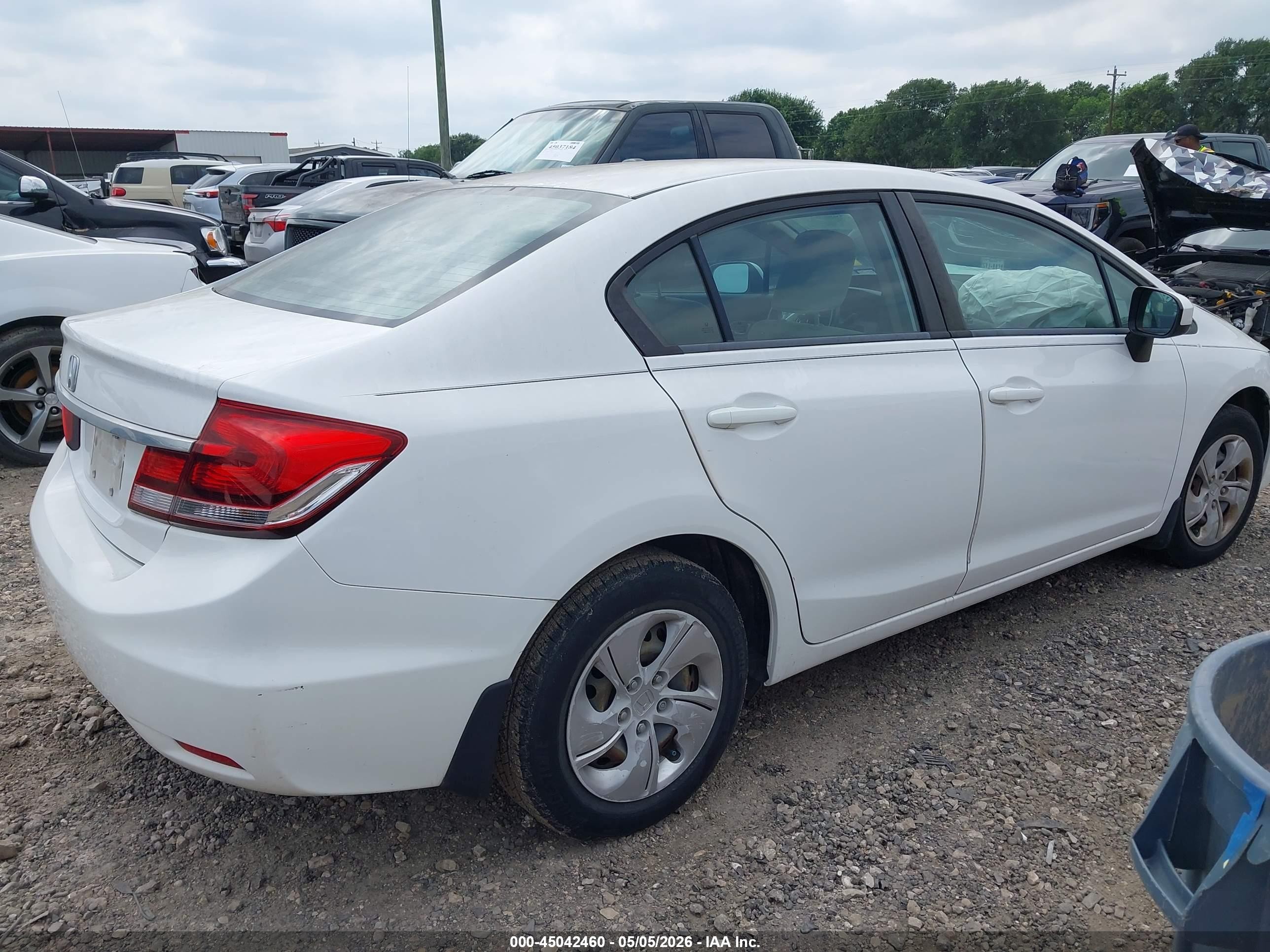 2014 Honda Civic Lx Белый vin: 19XFB2F52EE025032
