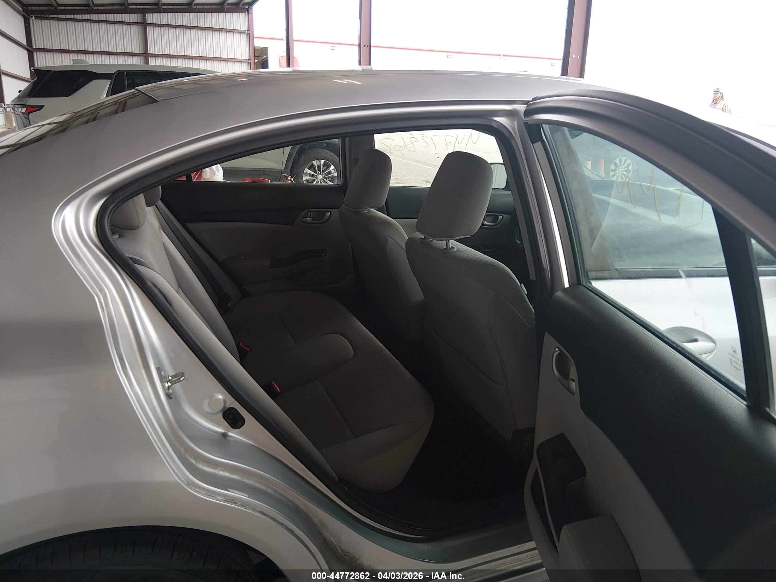 2014 Honda Civic Lx Silver vin: 19XFB2F52EE031655