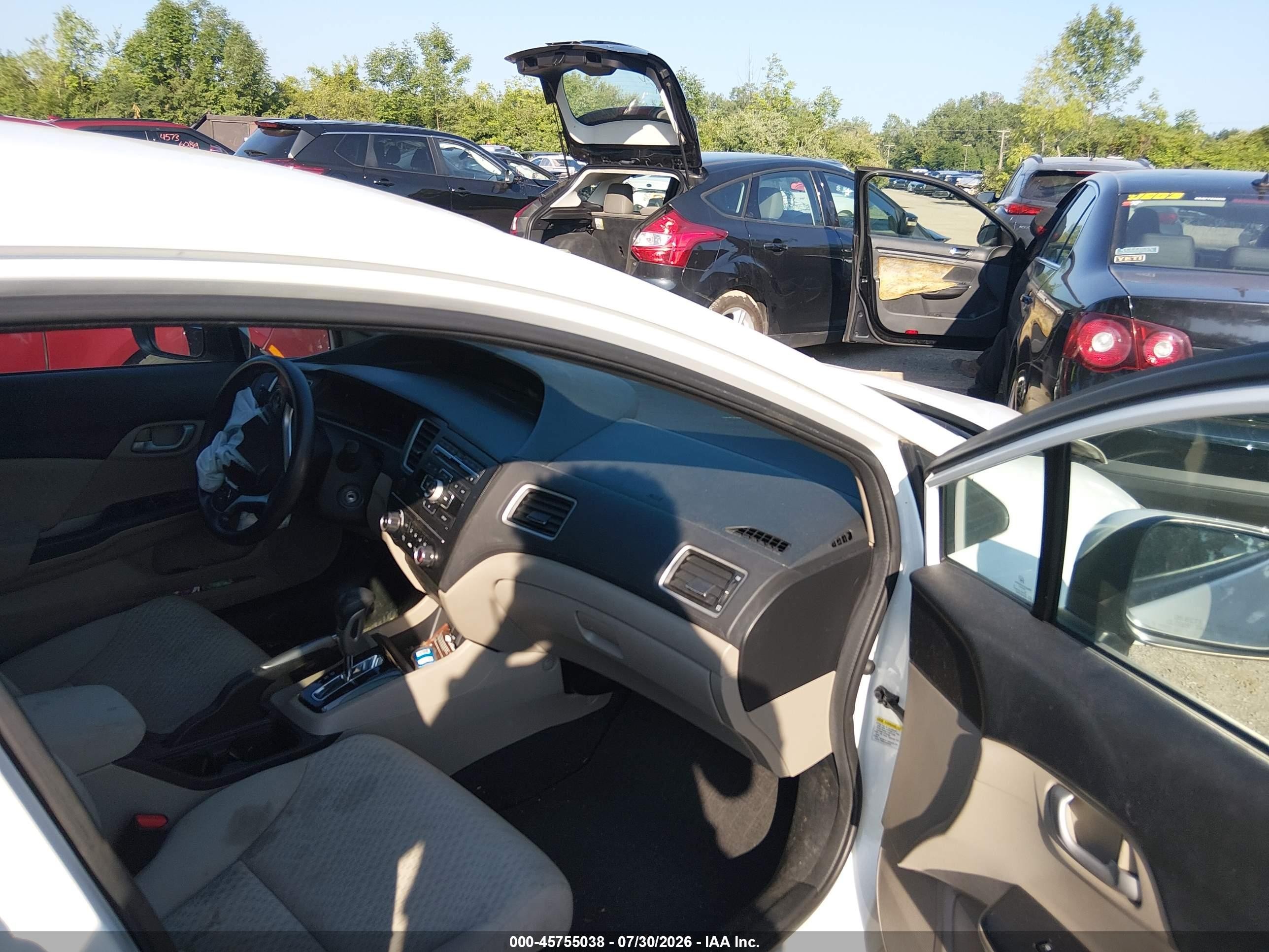 2014 Honda Civic Lx White vin: 19XFB2F52EE032479
