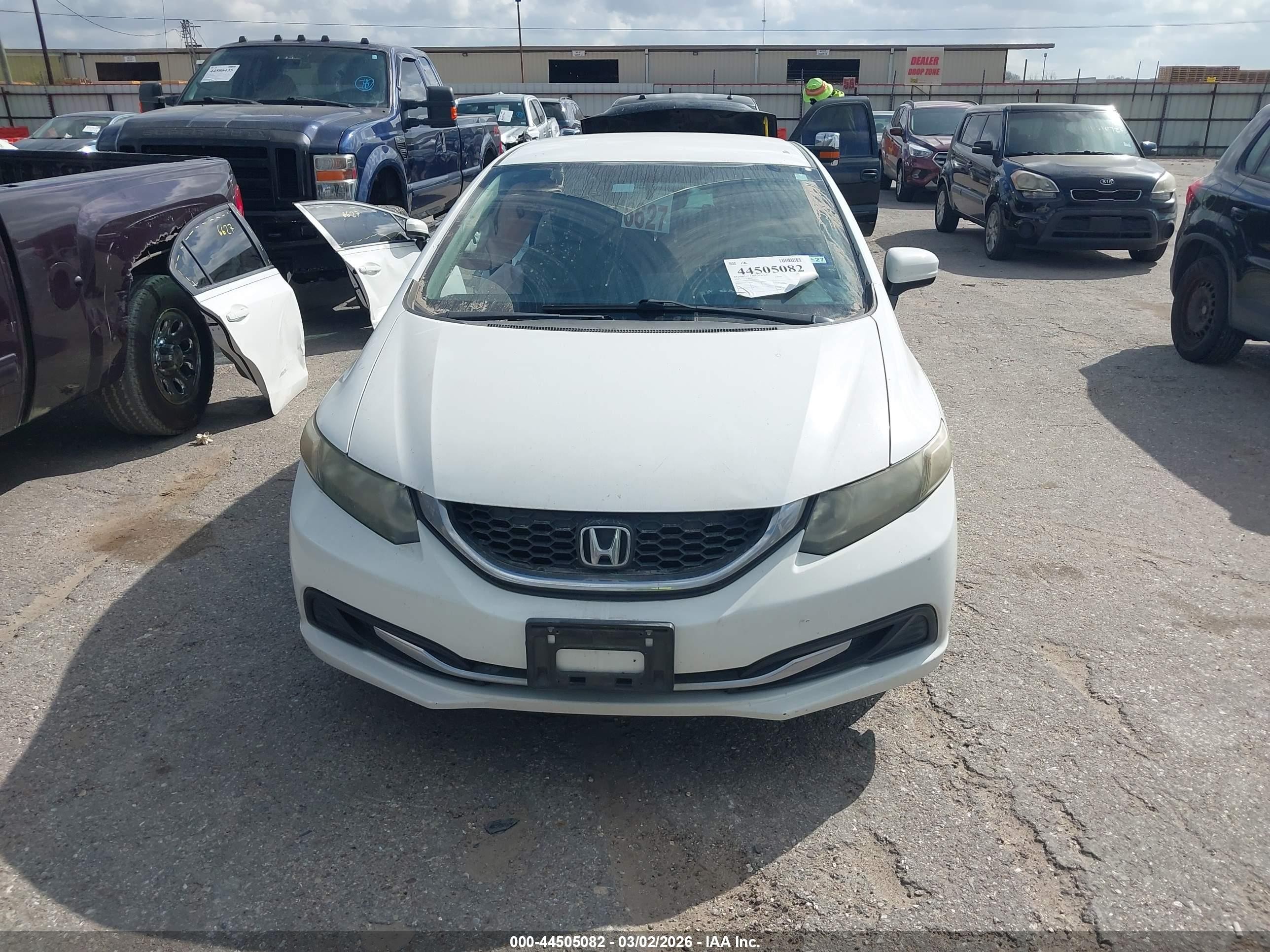 2014 Honda Civic Lx White vin: 19XFB2F52EE052571