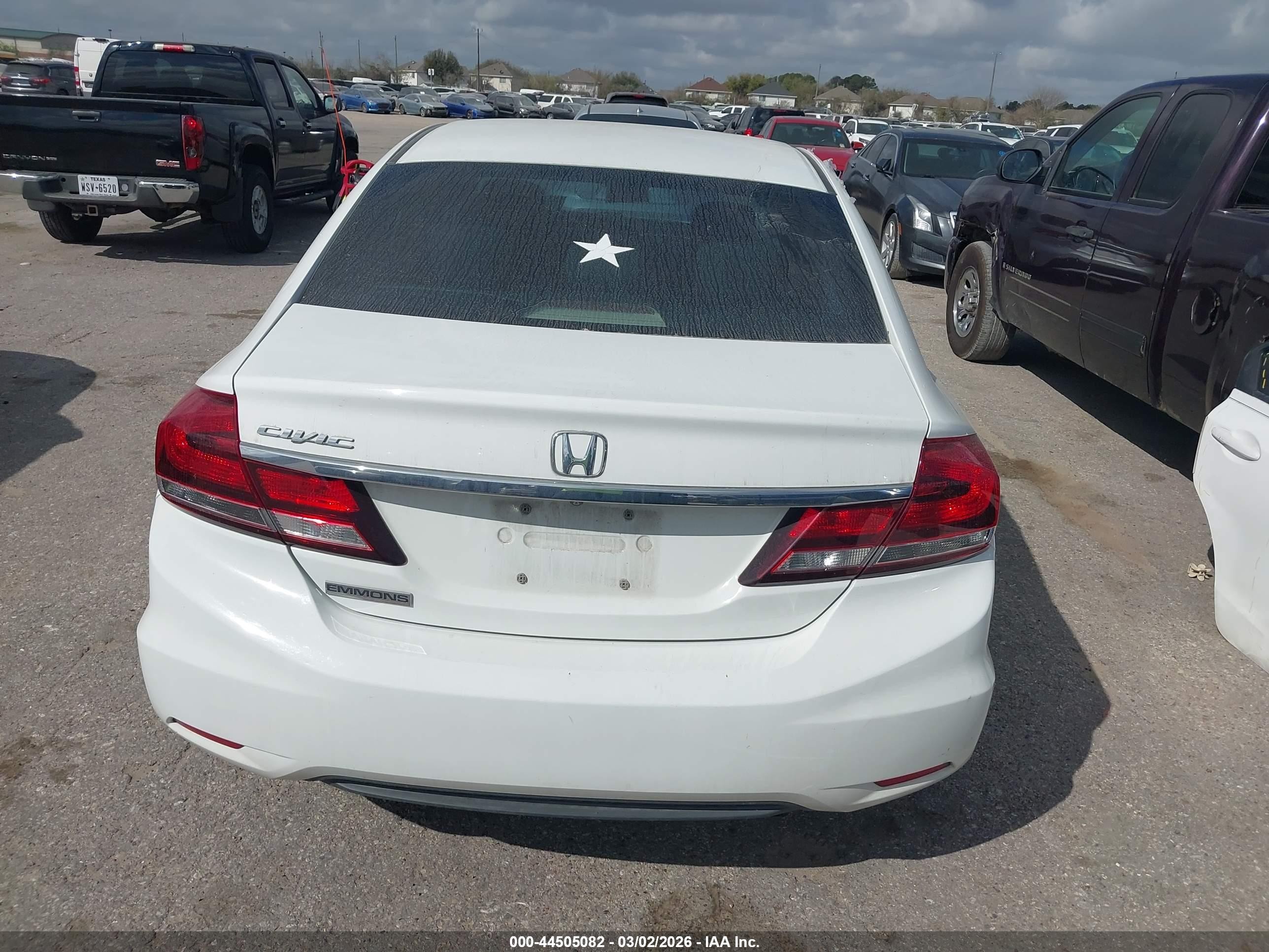 2014 Honda Civic Lx White vin: 19XFB2F52EE052571