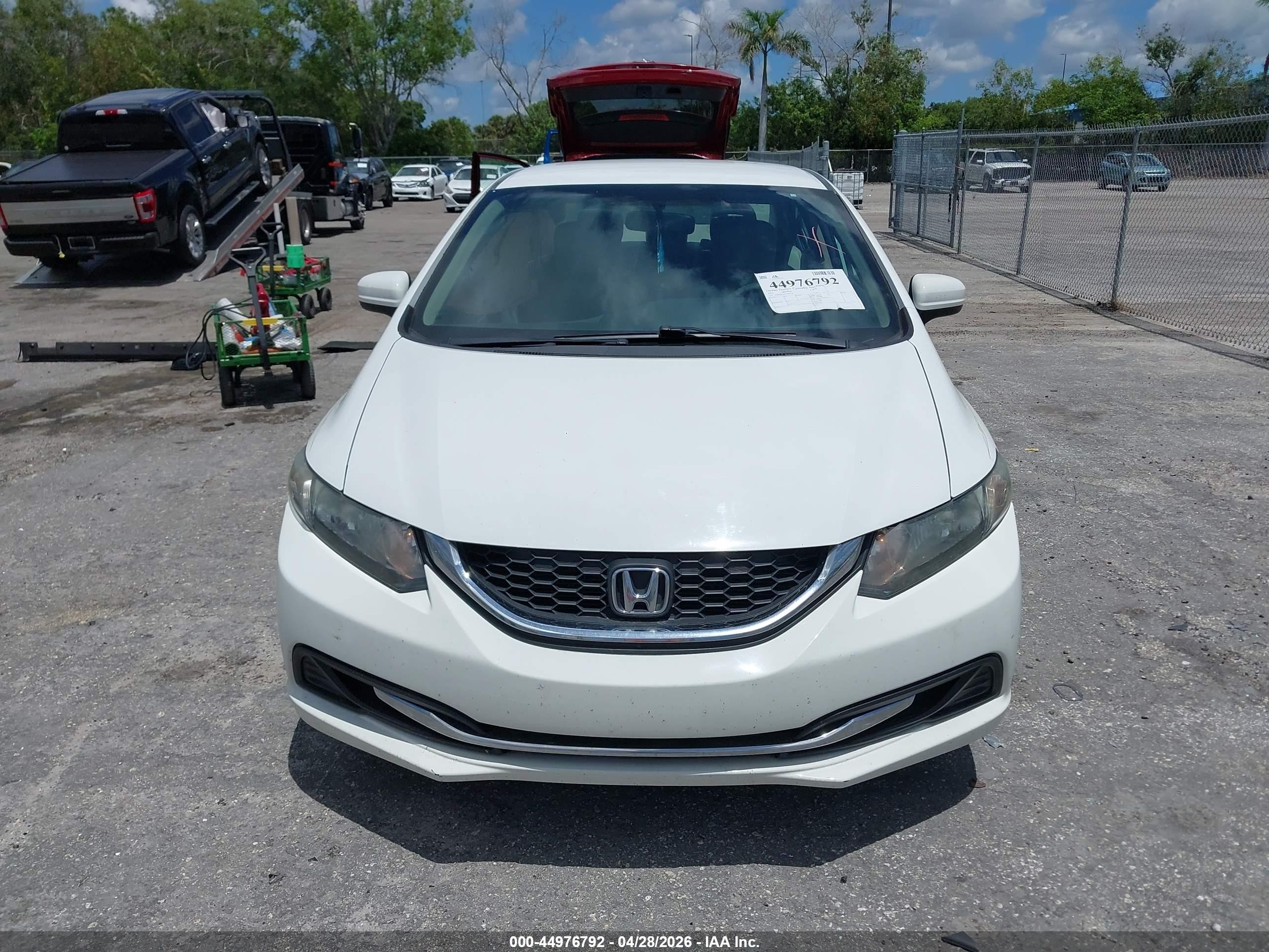 2014 Honda Civic Lx White vin: 19XFB2F52EE062758