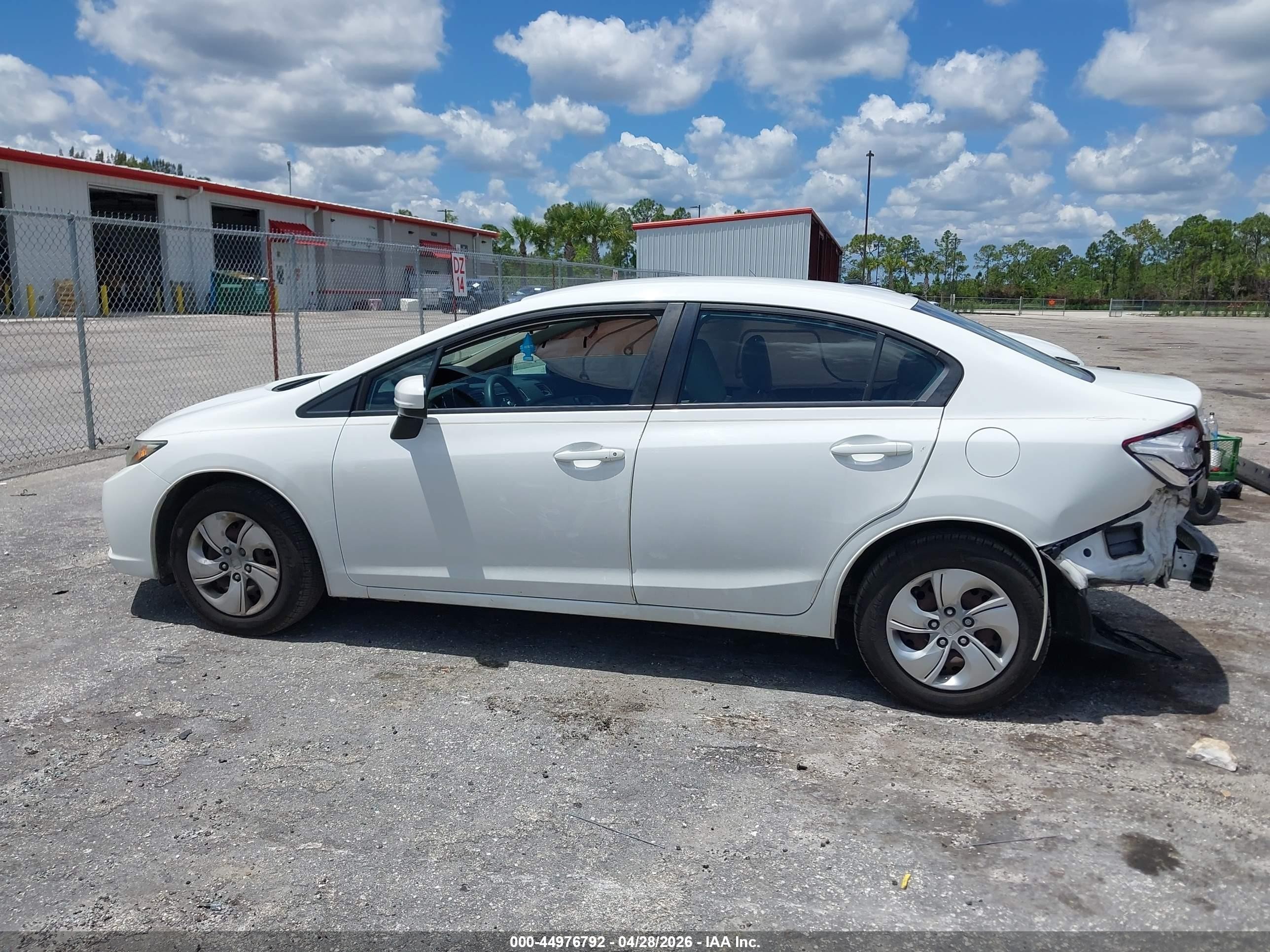 2014 Honda Civic Lx White vin: 19XFB2F52EE062758