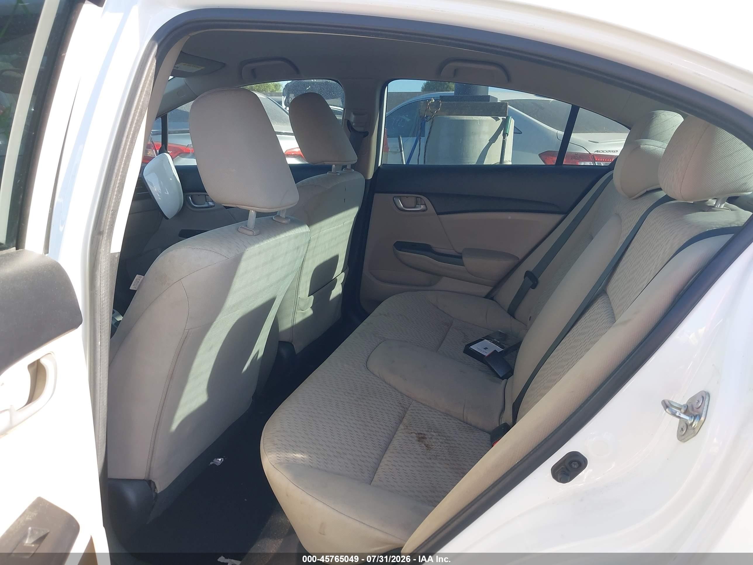 2014 Honda Civic Lx Белый vin: 19XFB2F52EE204543