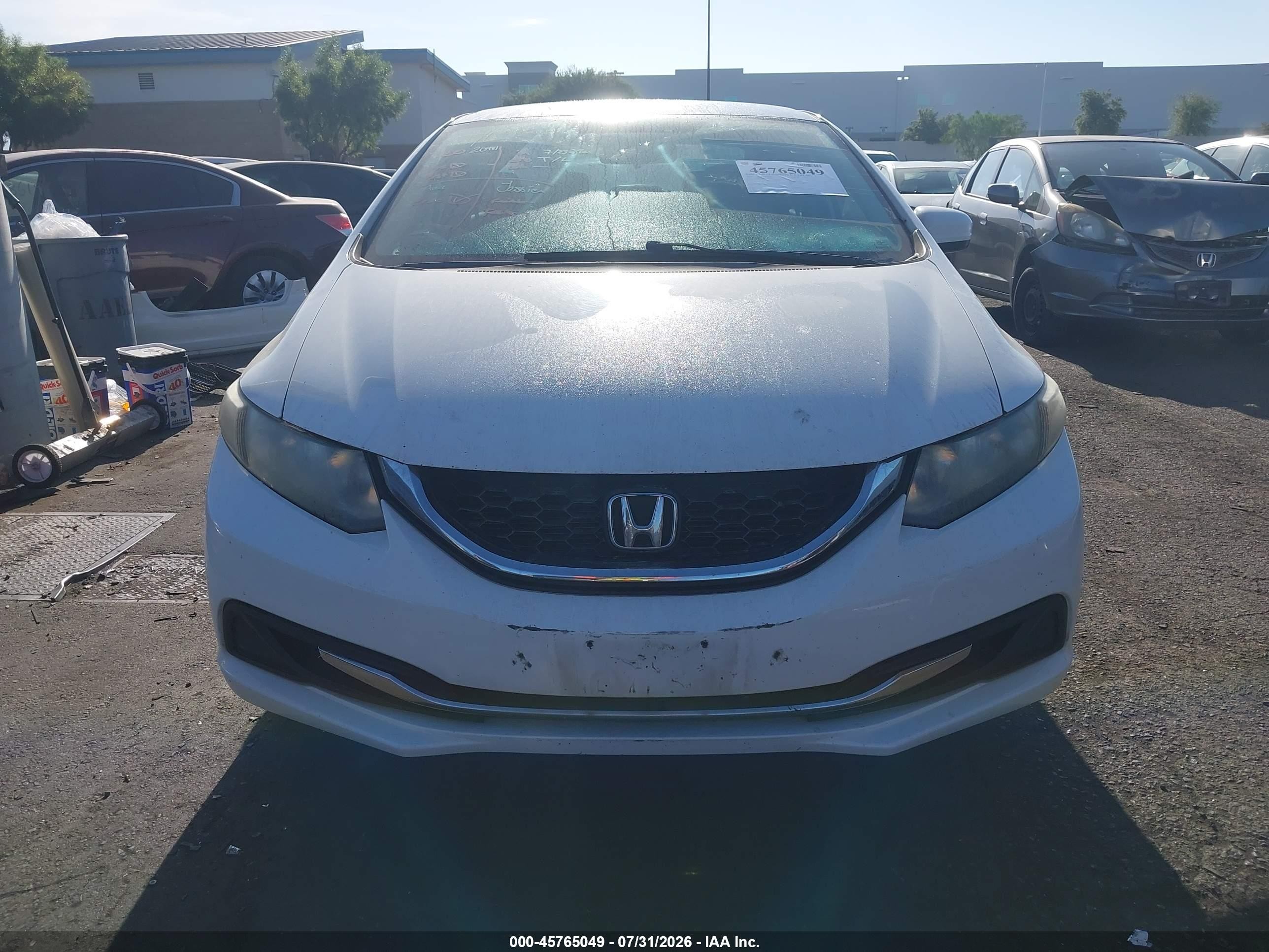 2014 Honda Civic Lx Белый vin: 19XFB2F52EE204543