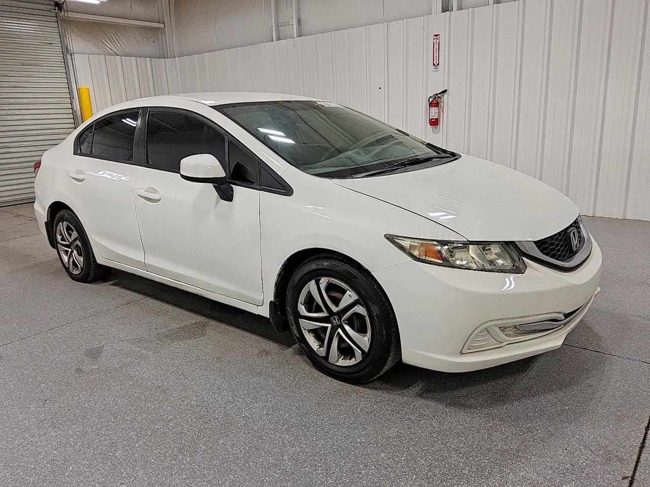 2014 Honda Civic Lx White vin: 19XFB2F52EE216420