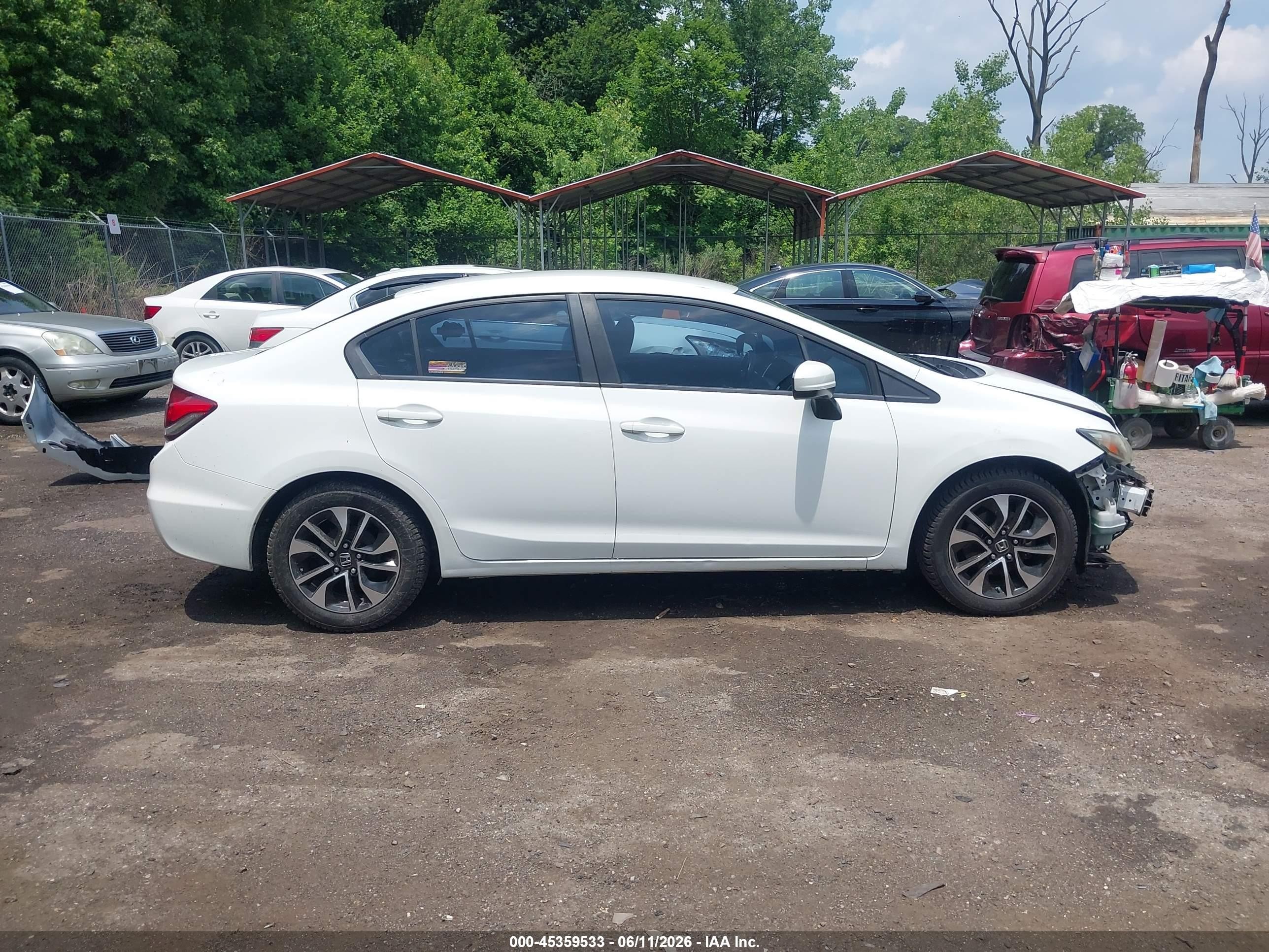 2014 Honda Civic Lx Белый vin: 19XFB2F52EE263219