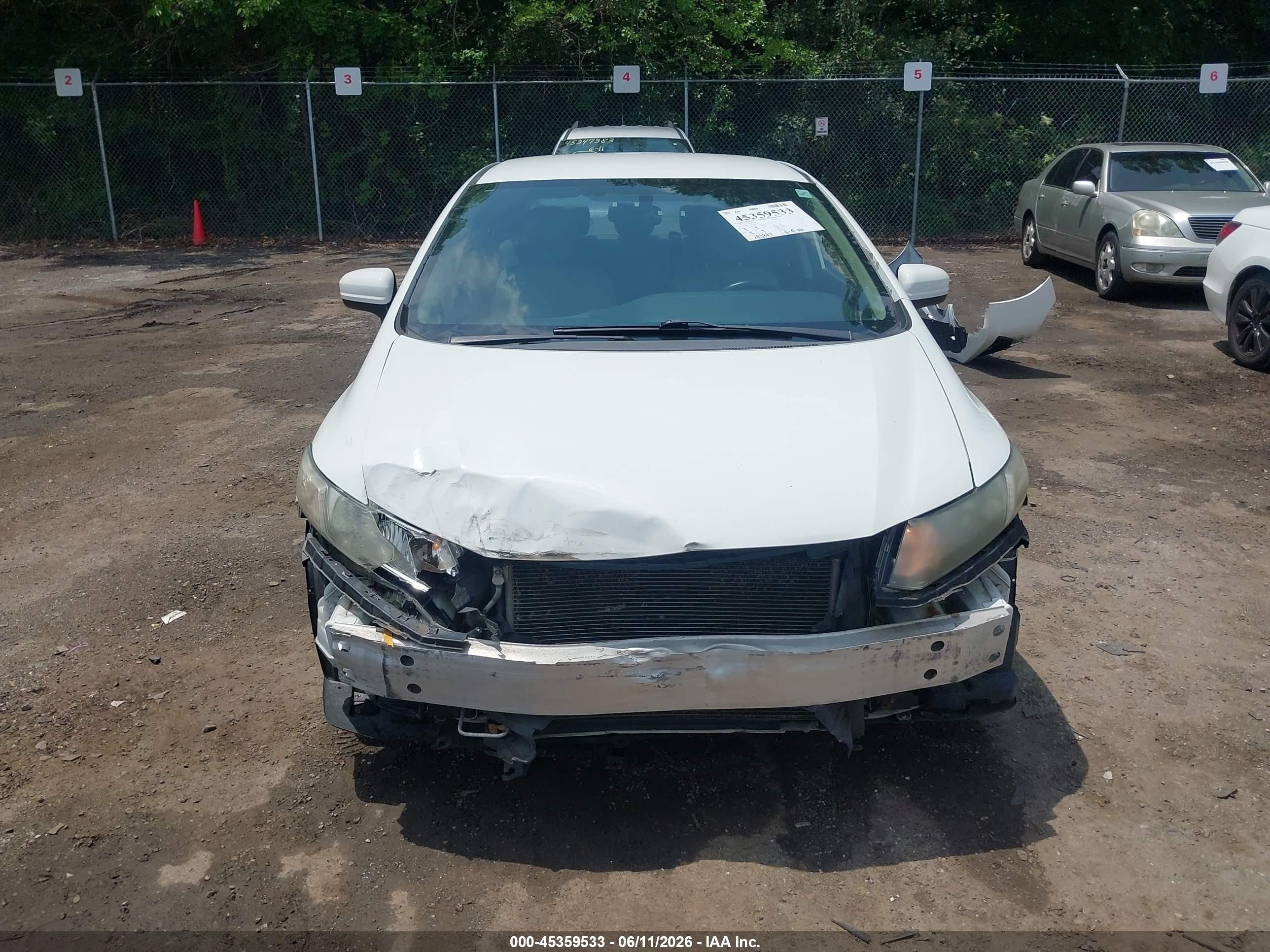 2014 Honda Civic Lx Белый vin: 19XFB2F52EE263219