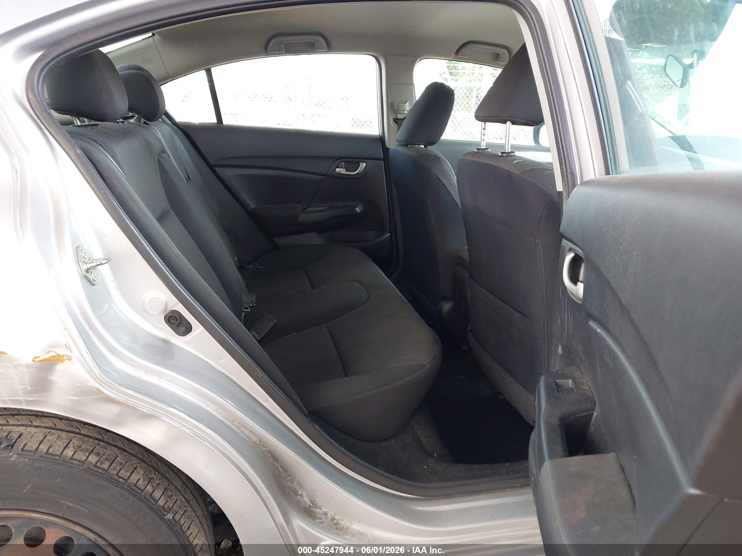 2014 Honda Civic Lx Silver vin: 19XFB2F52EE266055