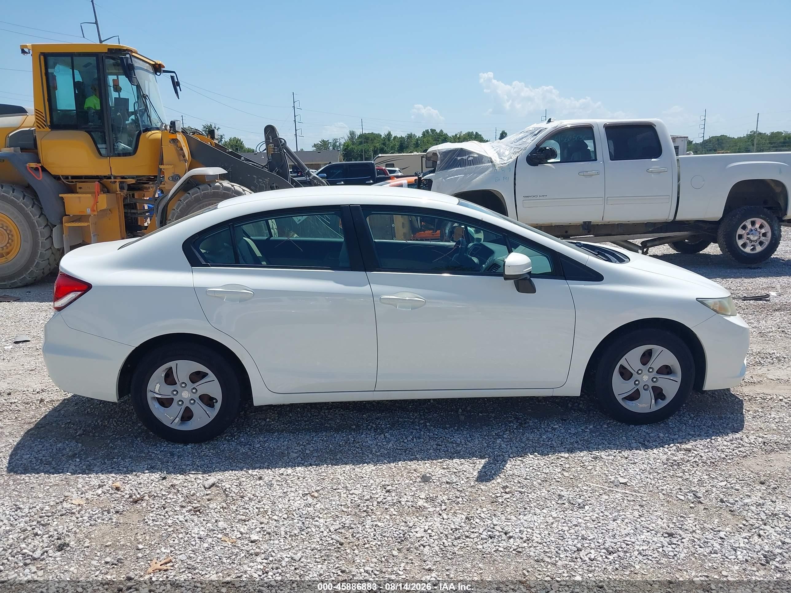 2015 Honda Civic Lx White vin: 19XFB2F52FE004036