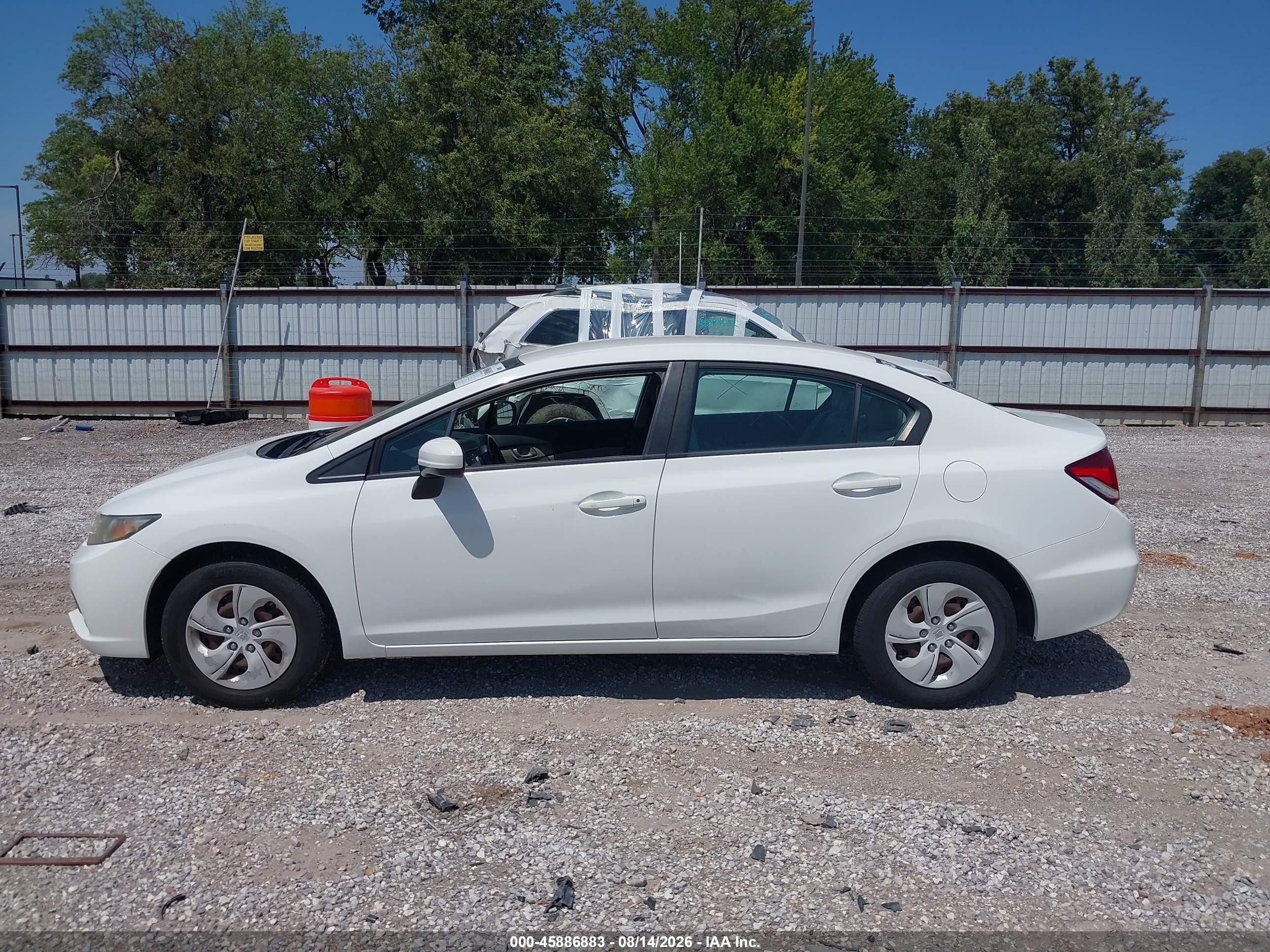 2015 Honda Civic Lx White vin: 19XFB2F52FE004036