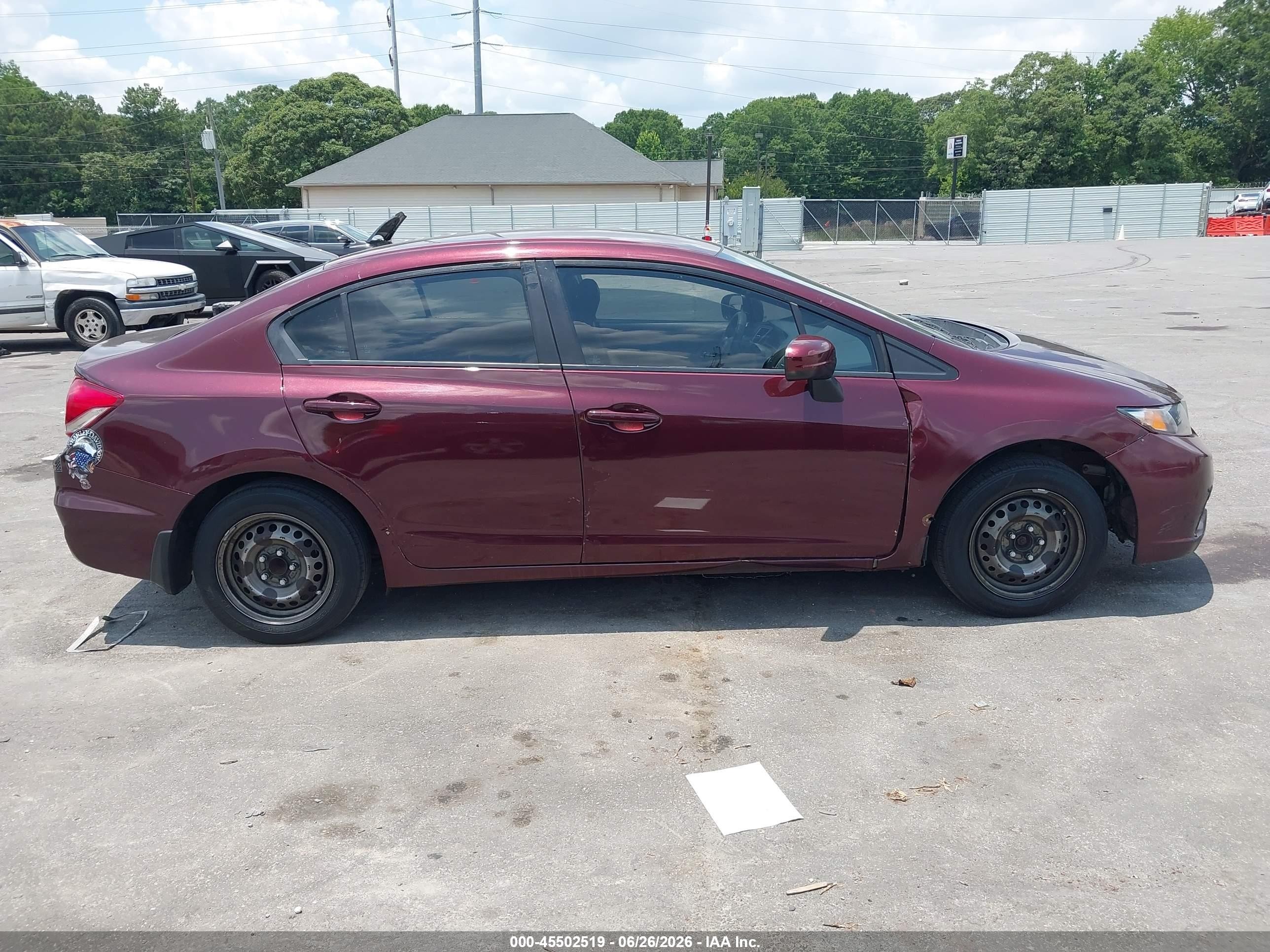 2015 Honda Civic Lx Burgundy vin: 19XFB2F52FE015442