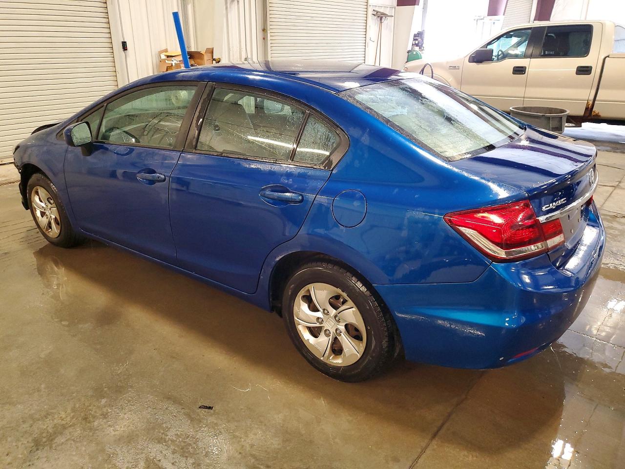 2015 Honda Civic Lx Blue vin: 19XFB2F52FE072269