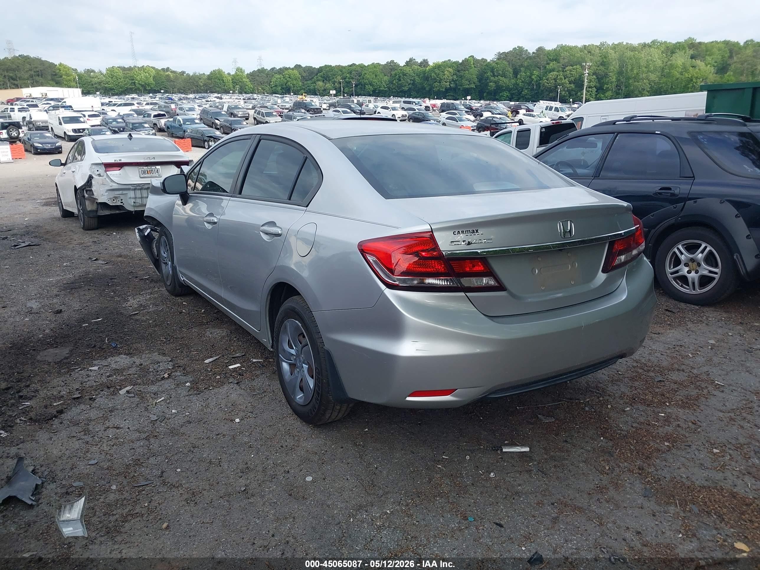 2015 Honda Civic Lx Silver vin: 19XFB2F52FE072322