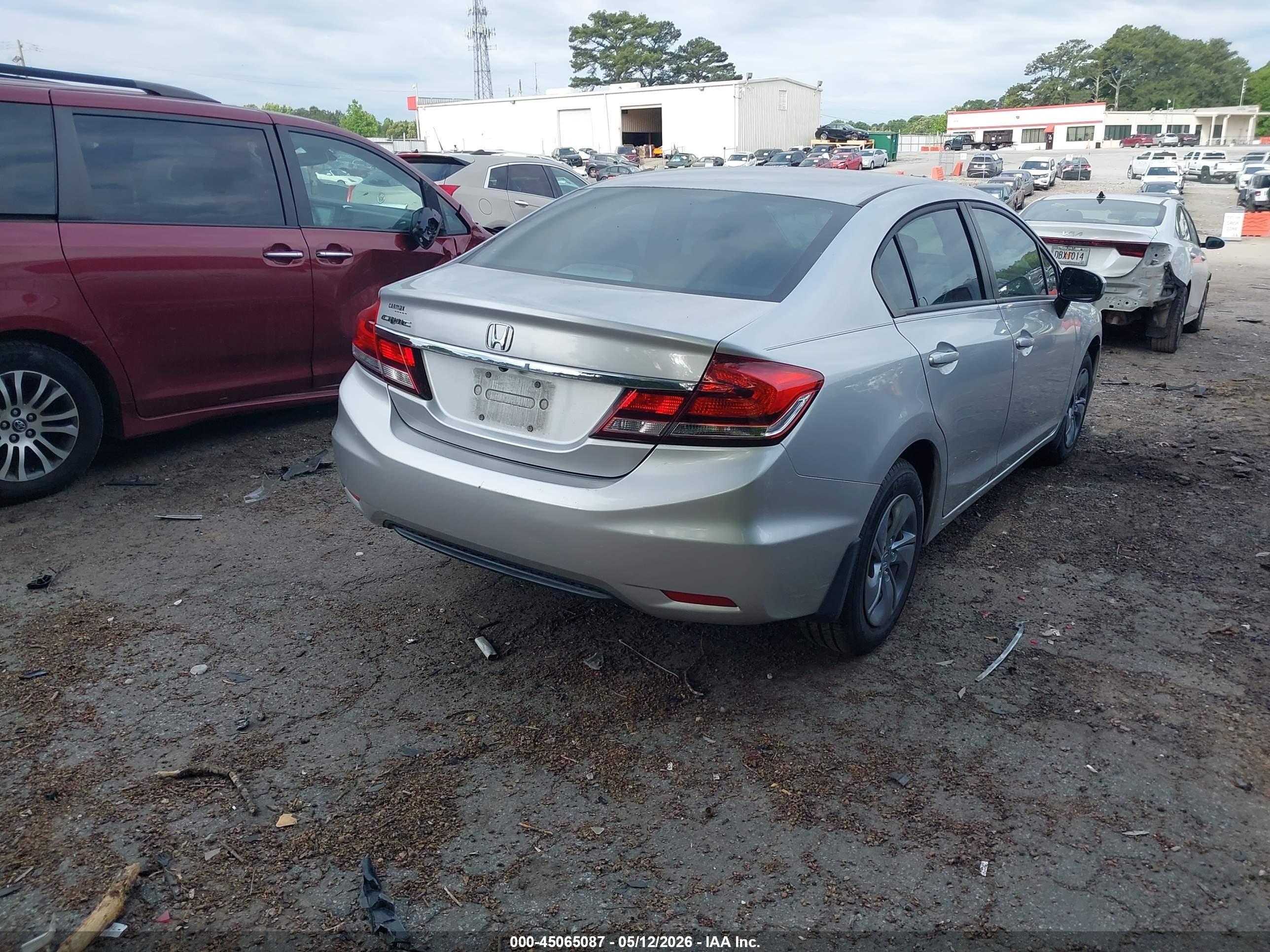 2015 Honda Civic Lx Silver vin: 19XFB2F52FE072322