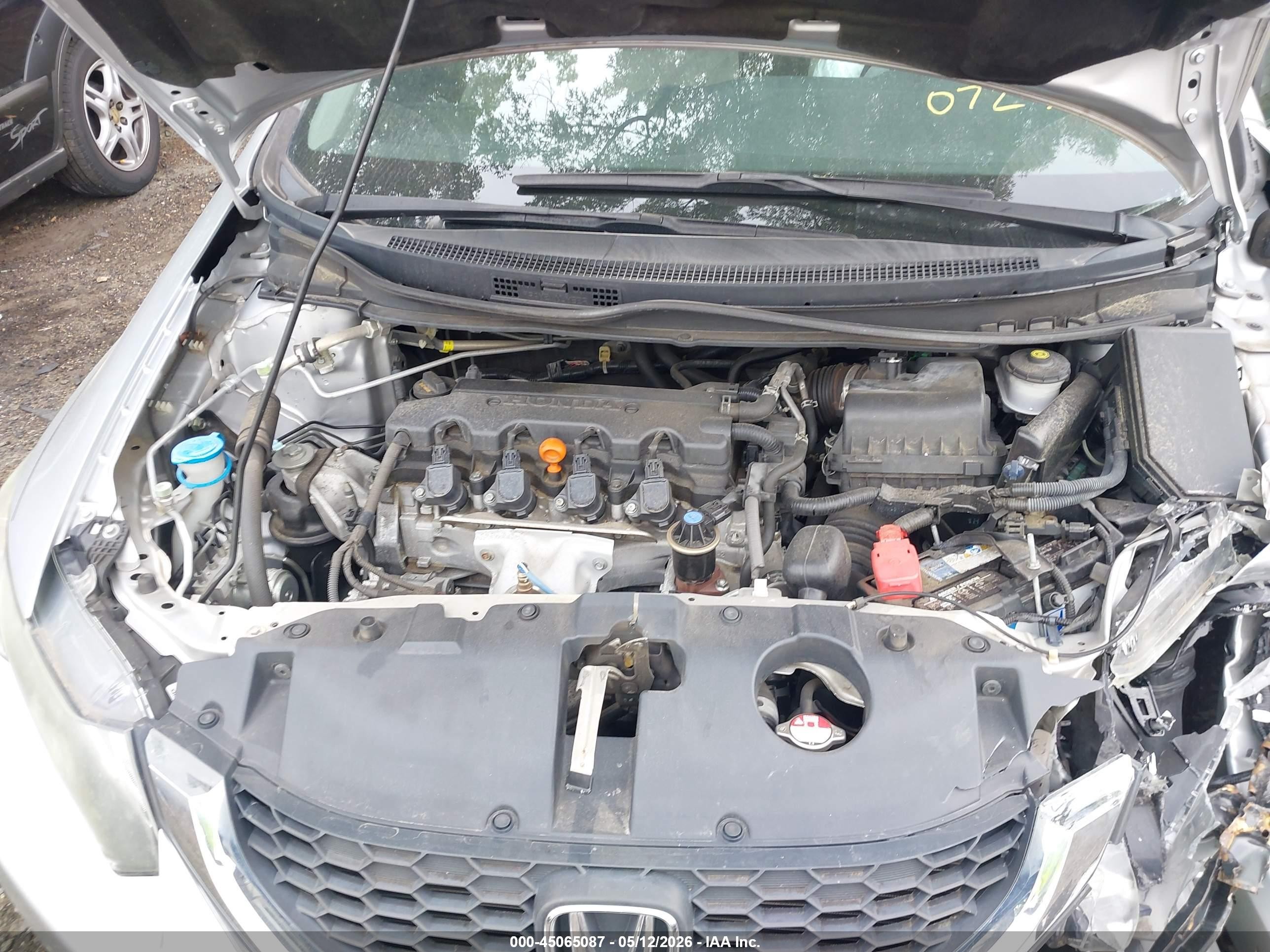 2015 Honda Civic Lx Silver vin: 19XFB2F52FE072322
