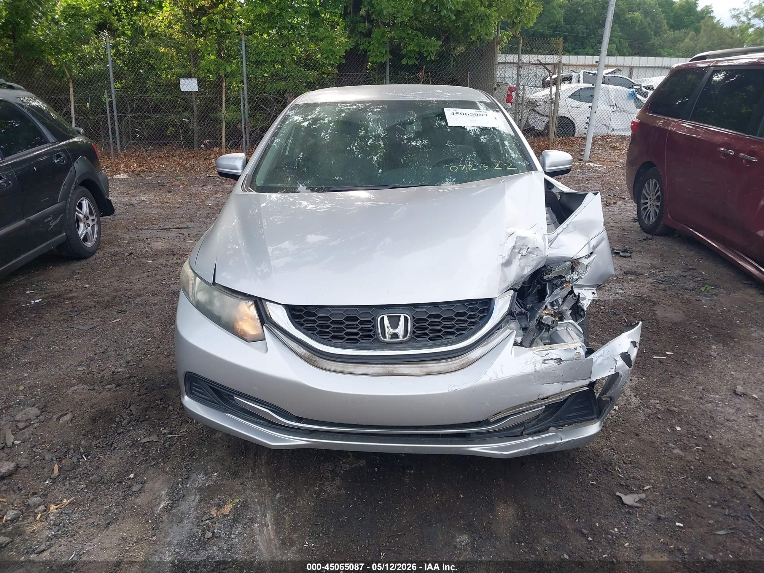 2015 Honda Civic Lx Silver vin: 19XFB2F52FE072322