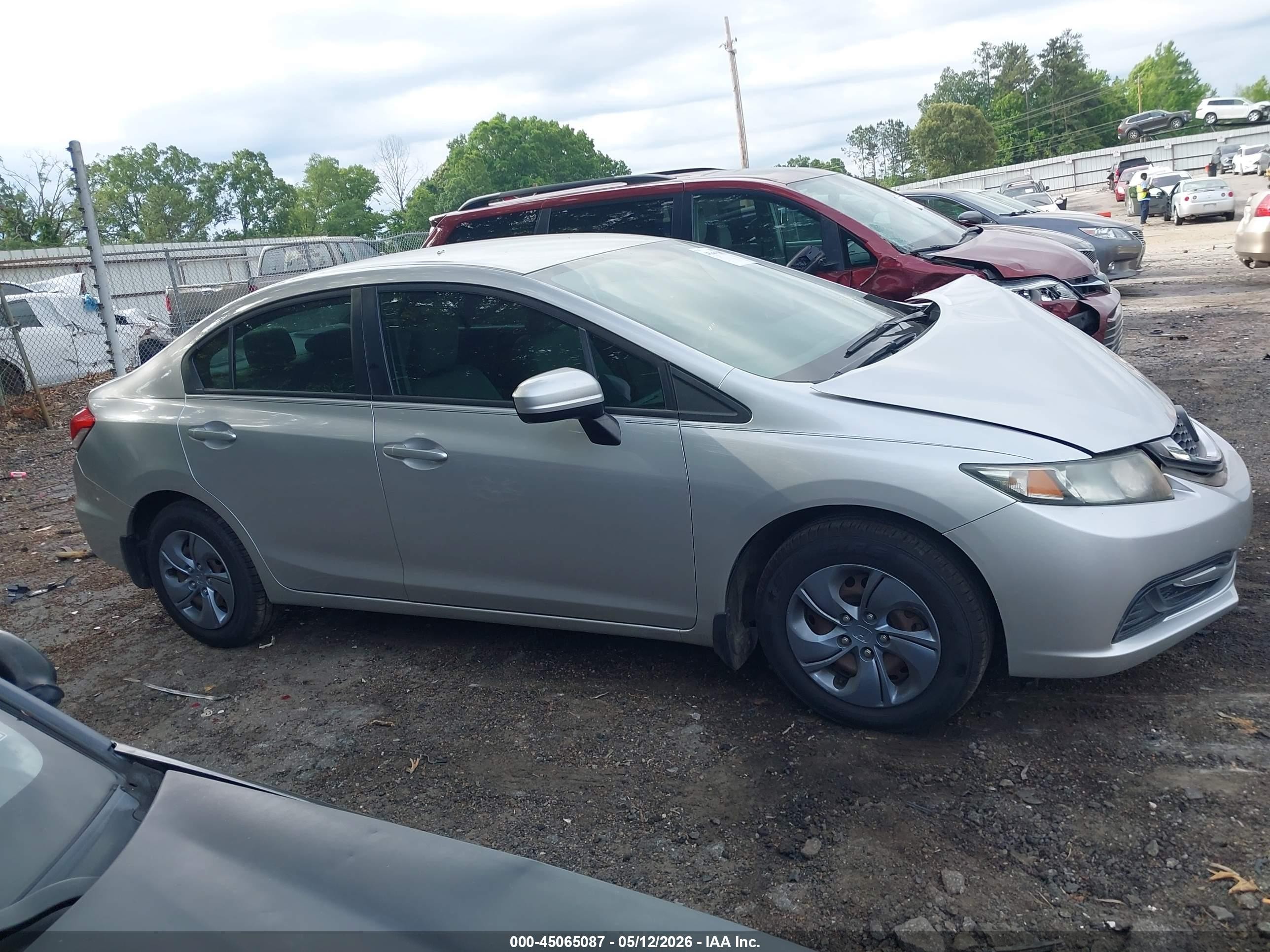 2015 Honda Civic Lx Silver vin: 19XFB2F52FE072322