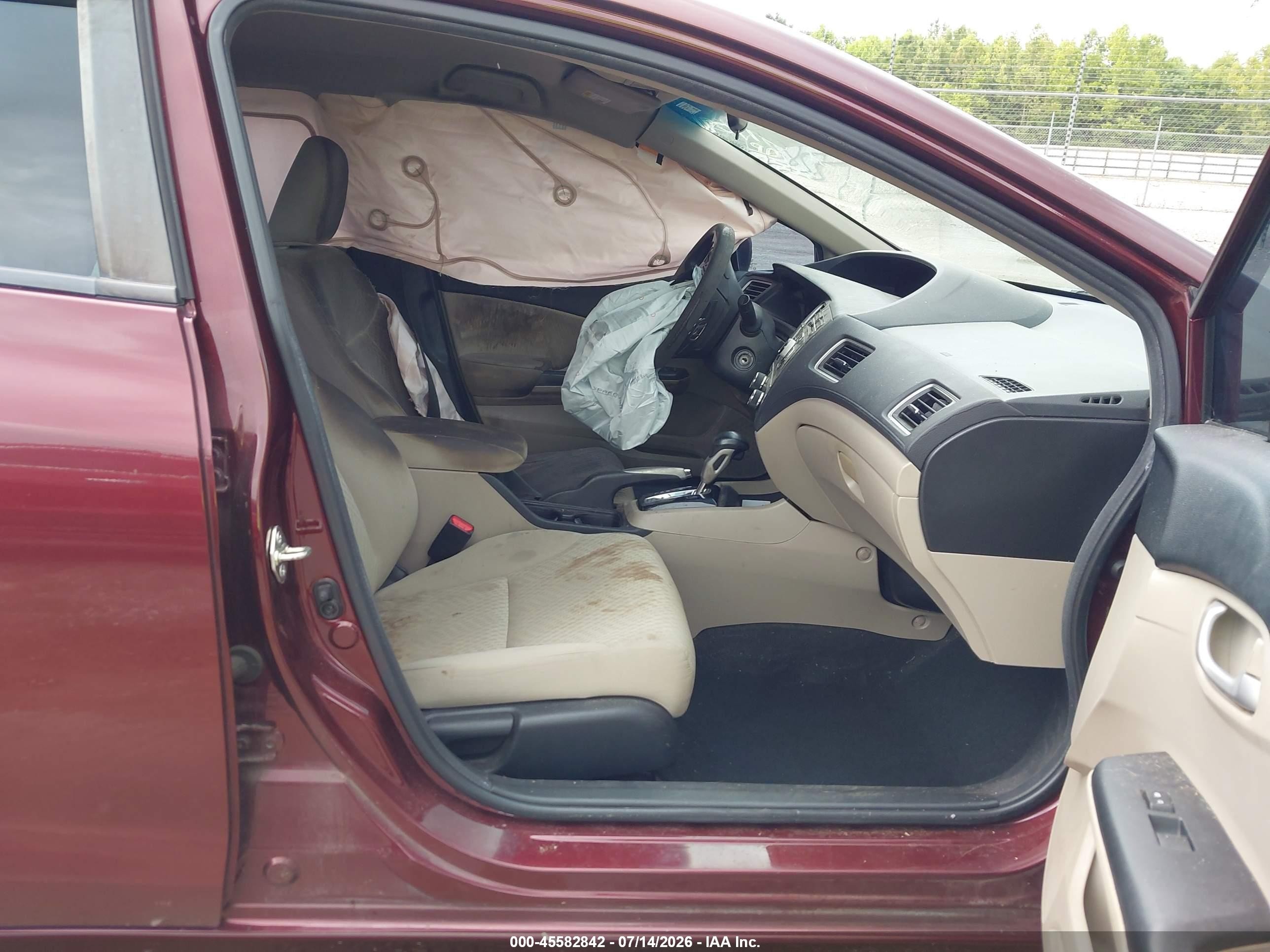 2015 Honda Civic Lx Red vin: 19XFB2F52FE251900