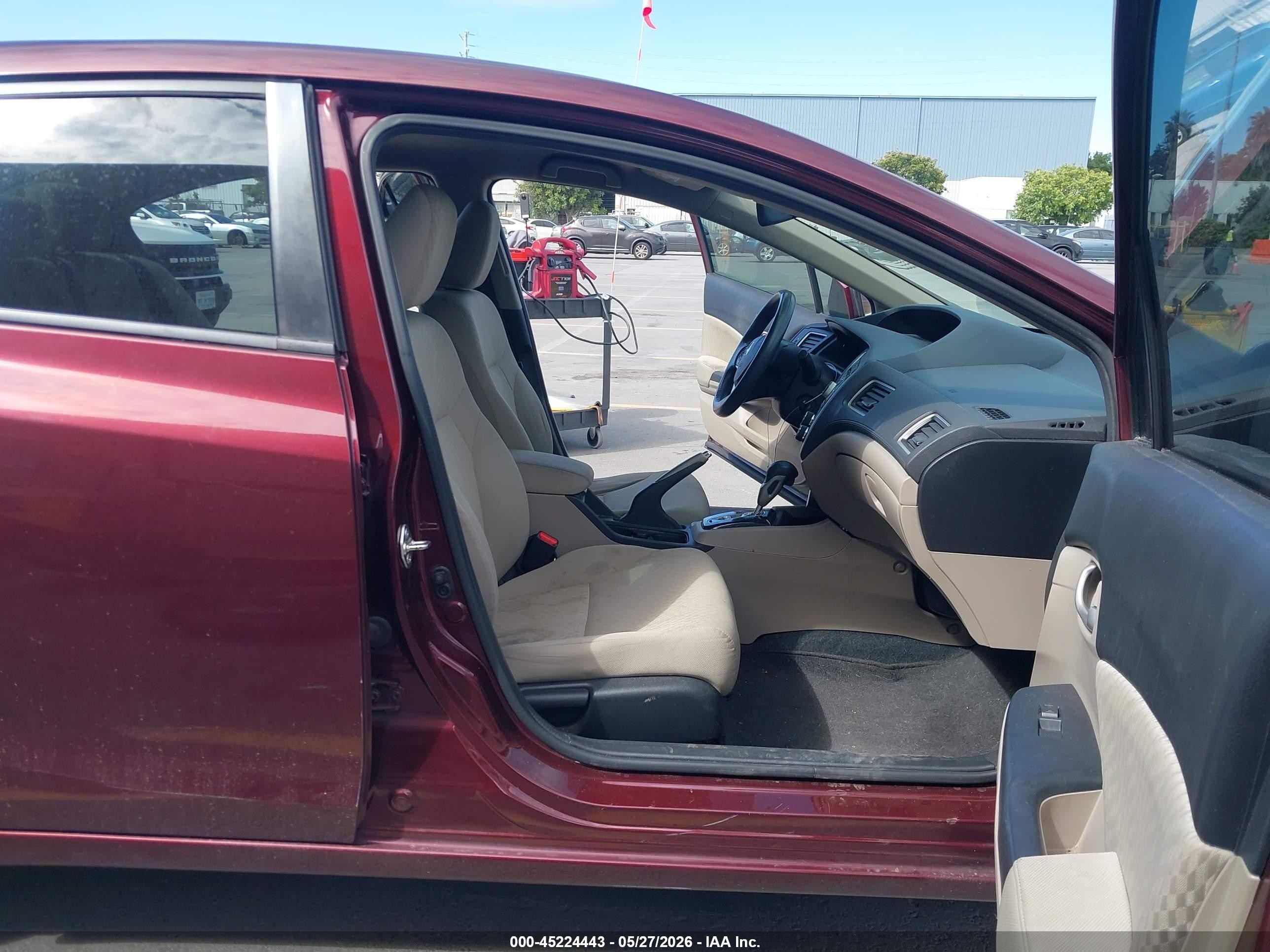 2015 Honda Civic Lx Темно-бордовый vin: 19XFB2F52FE267966