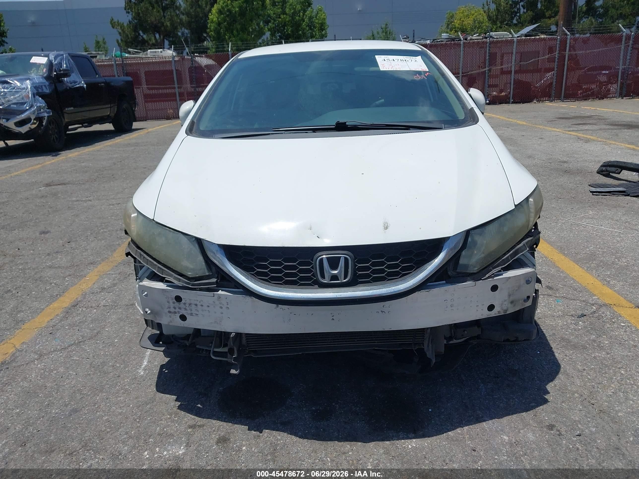 2015 Honda Civic Lx White vin: 19XFB2F52FE278773