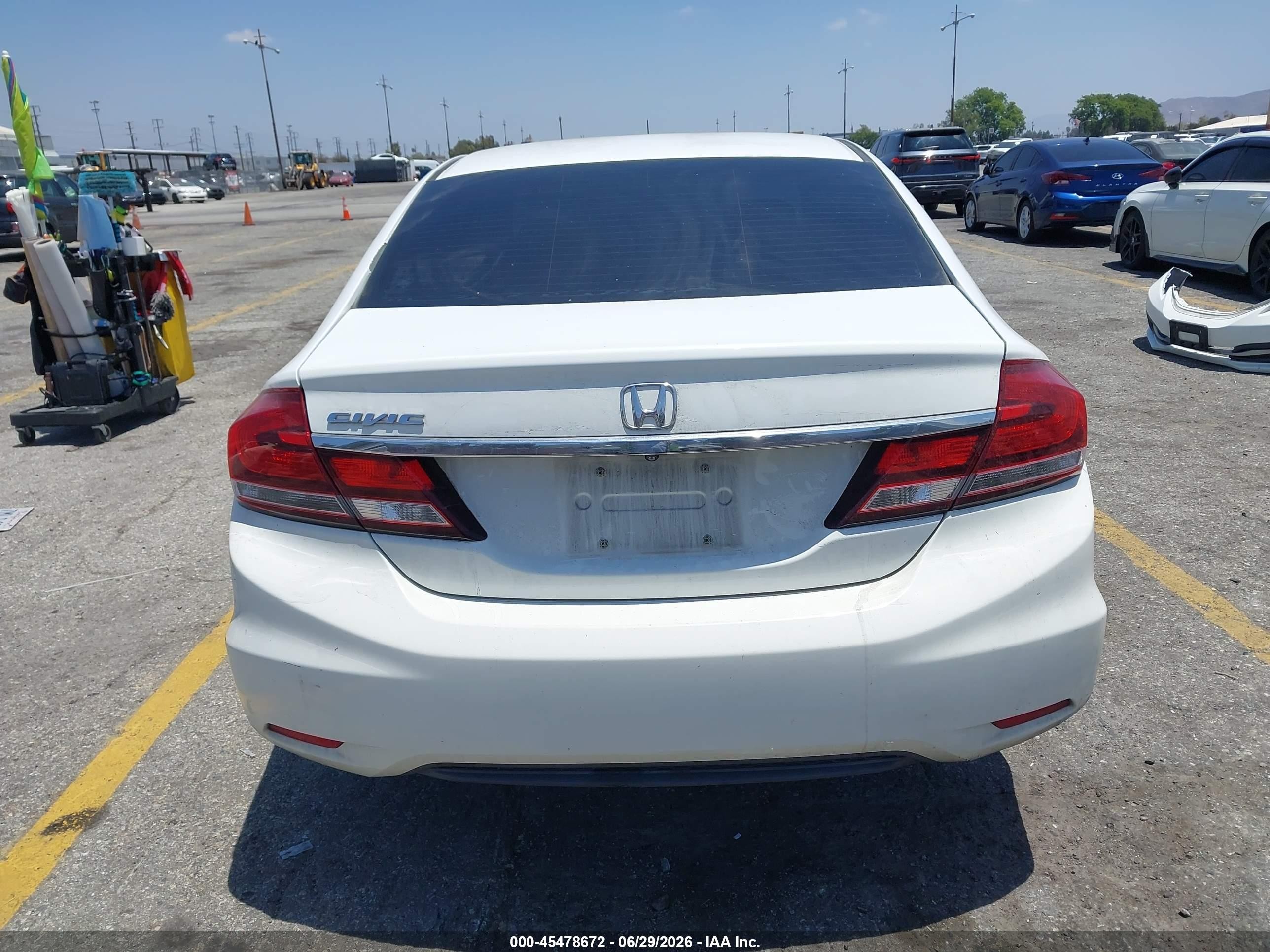 2015 Honda Civic Lx White vin: 19XFB2F52FE278773