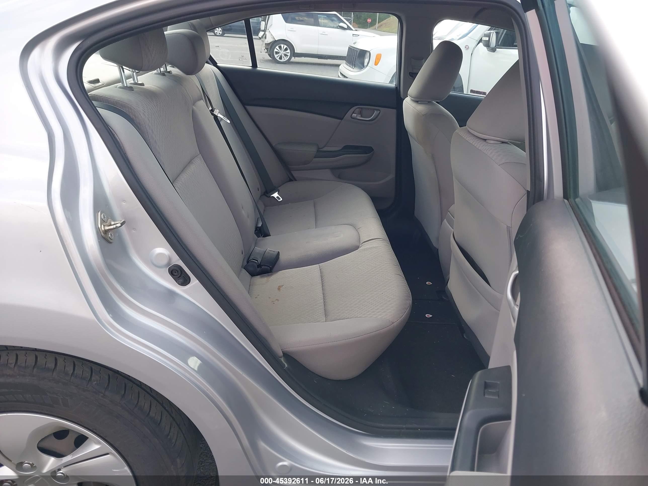 2015 Honda Civic Lx Silver vin: 19XFB2F52FE296805