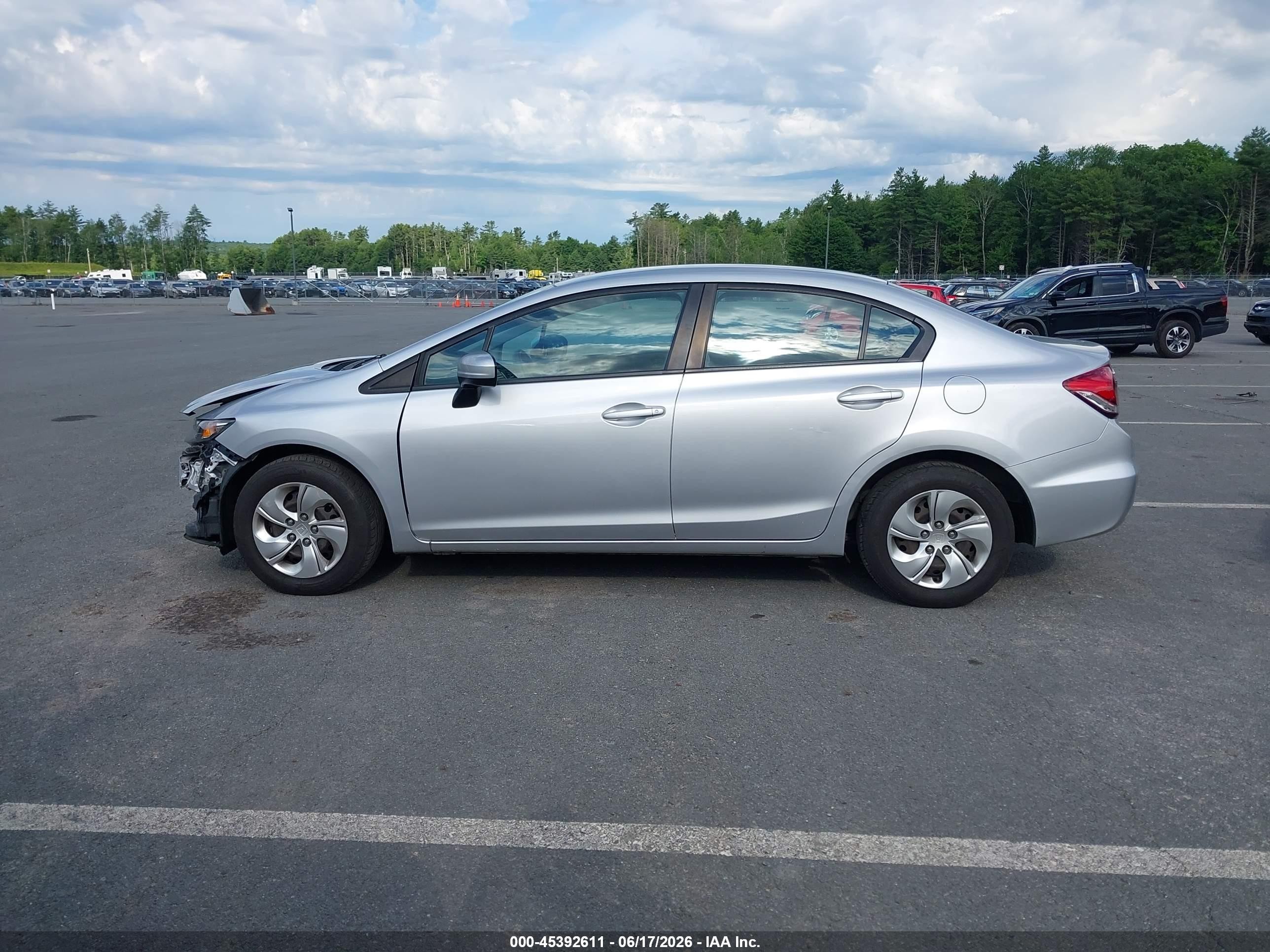 2015 Honda Civic Lx Silver vin: 19XFB2F52FE296805