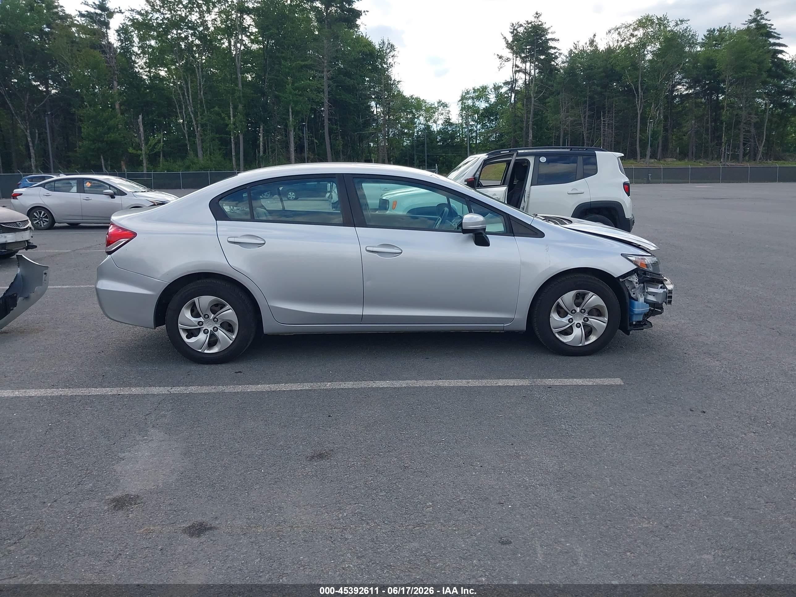 2015 Honda Civic Lx Silver vin: 19XFB2F52FE296805