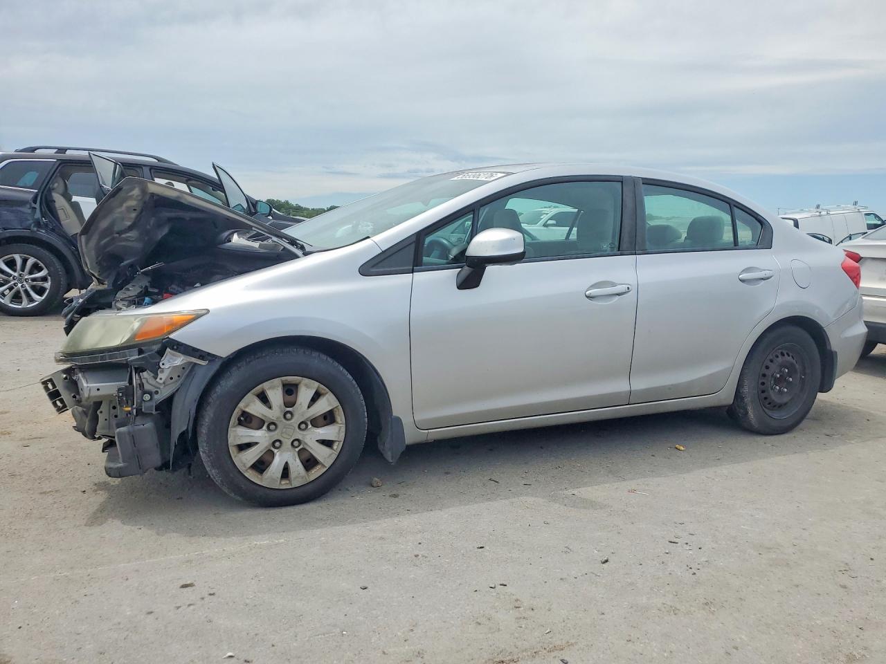 2012 Honda Civic Lx Серебряный vin: 19XFB2F53CE011427