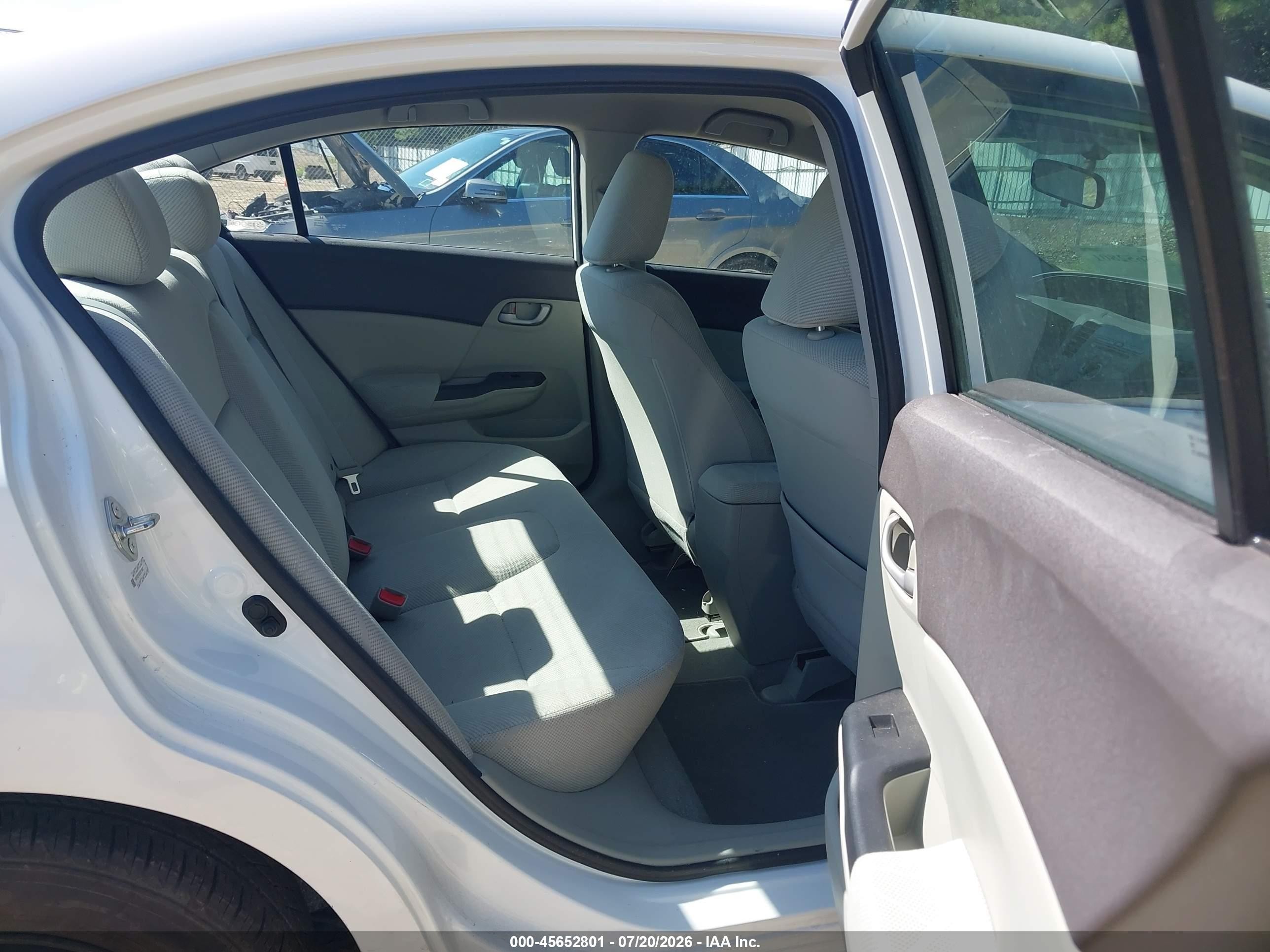 2012 Honda Civic Lx Белый vin: 19XFB2F53CE011685