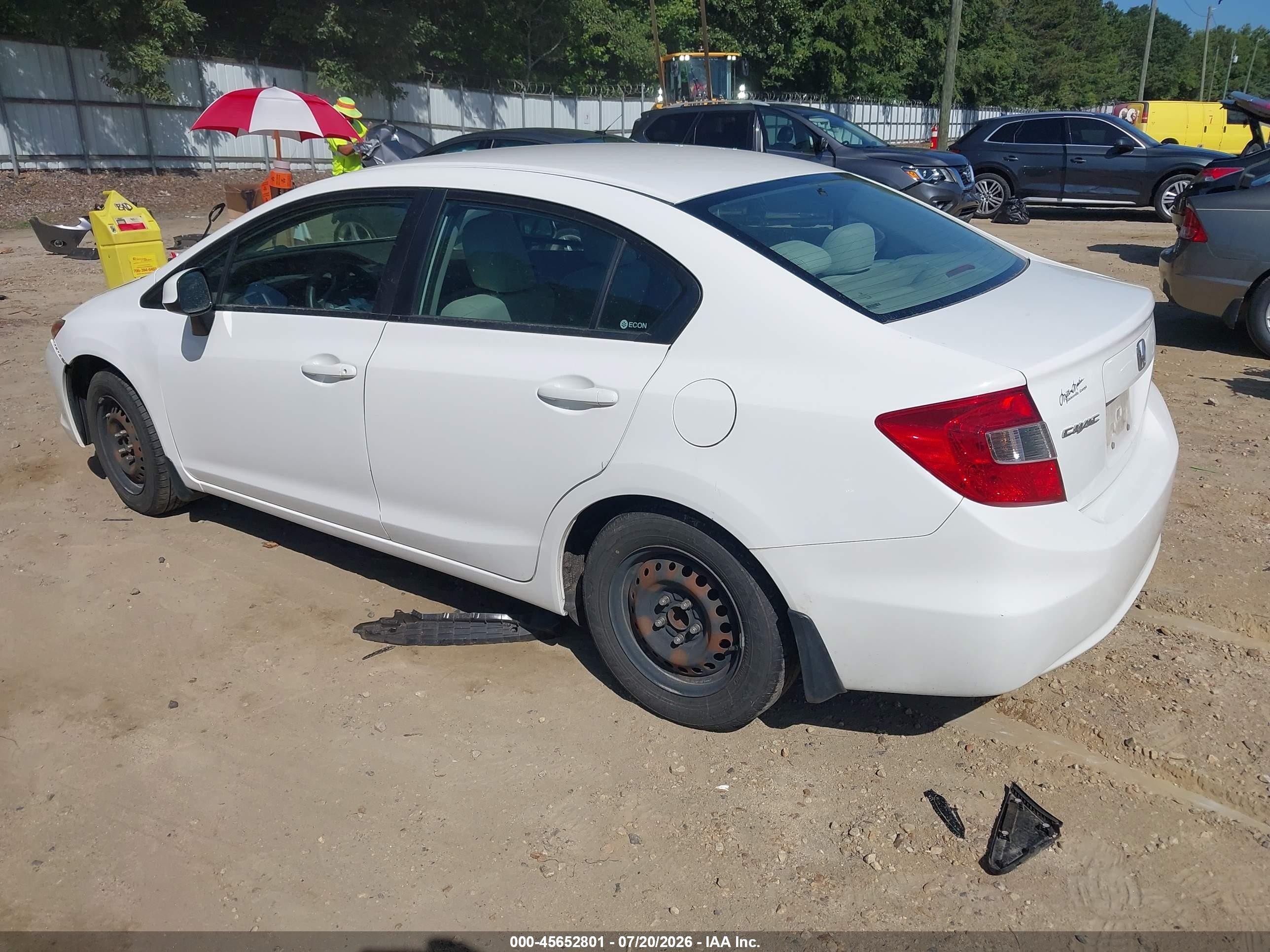 2012 Honda Civic Lx Белый vin: 19XFB2F53CE011685