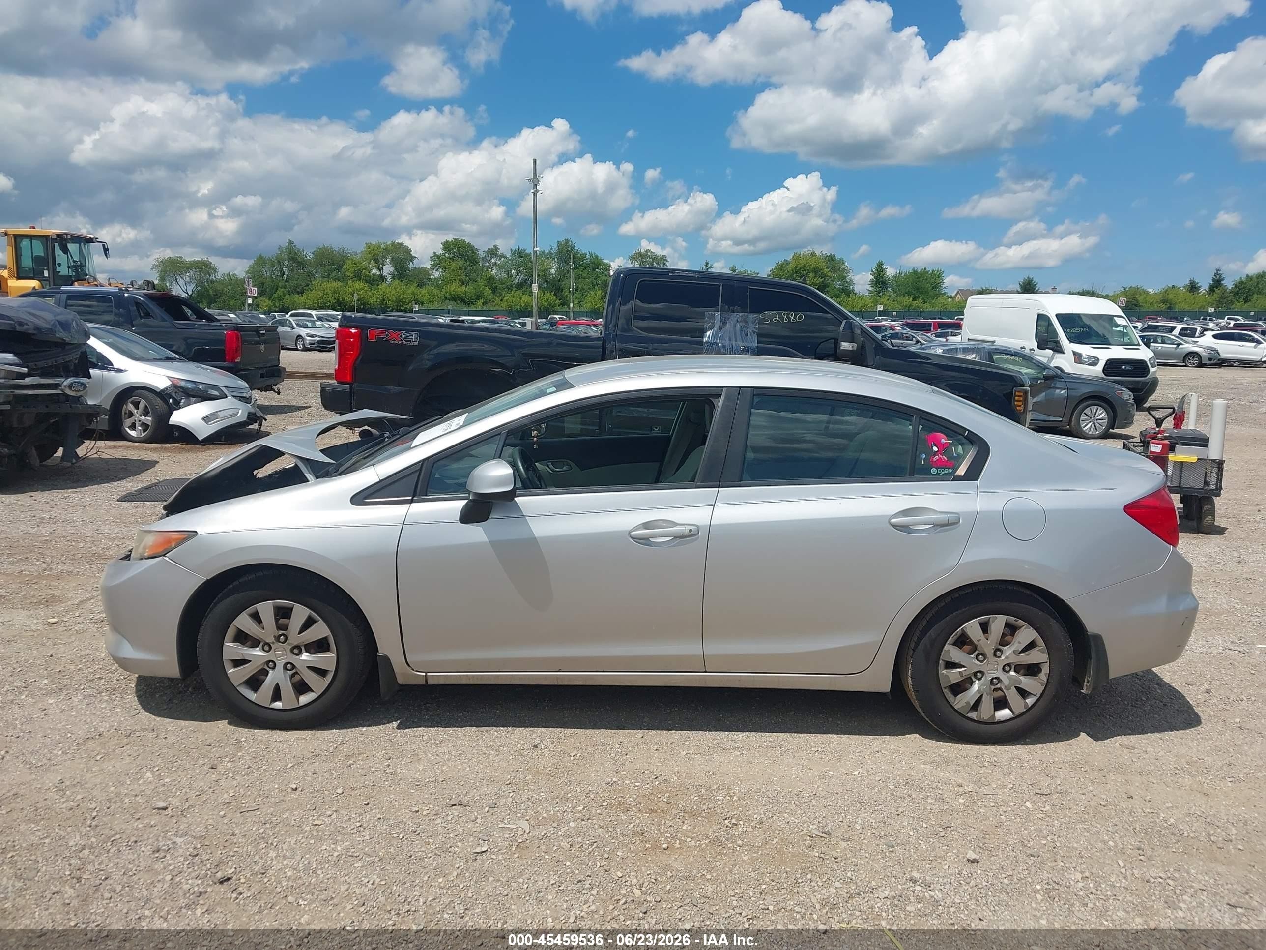 2012 Honda Civic Lx Серебряный vin: 19XFB2F53CE041608