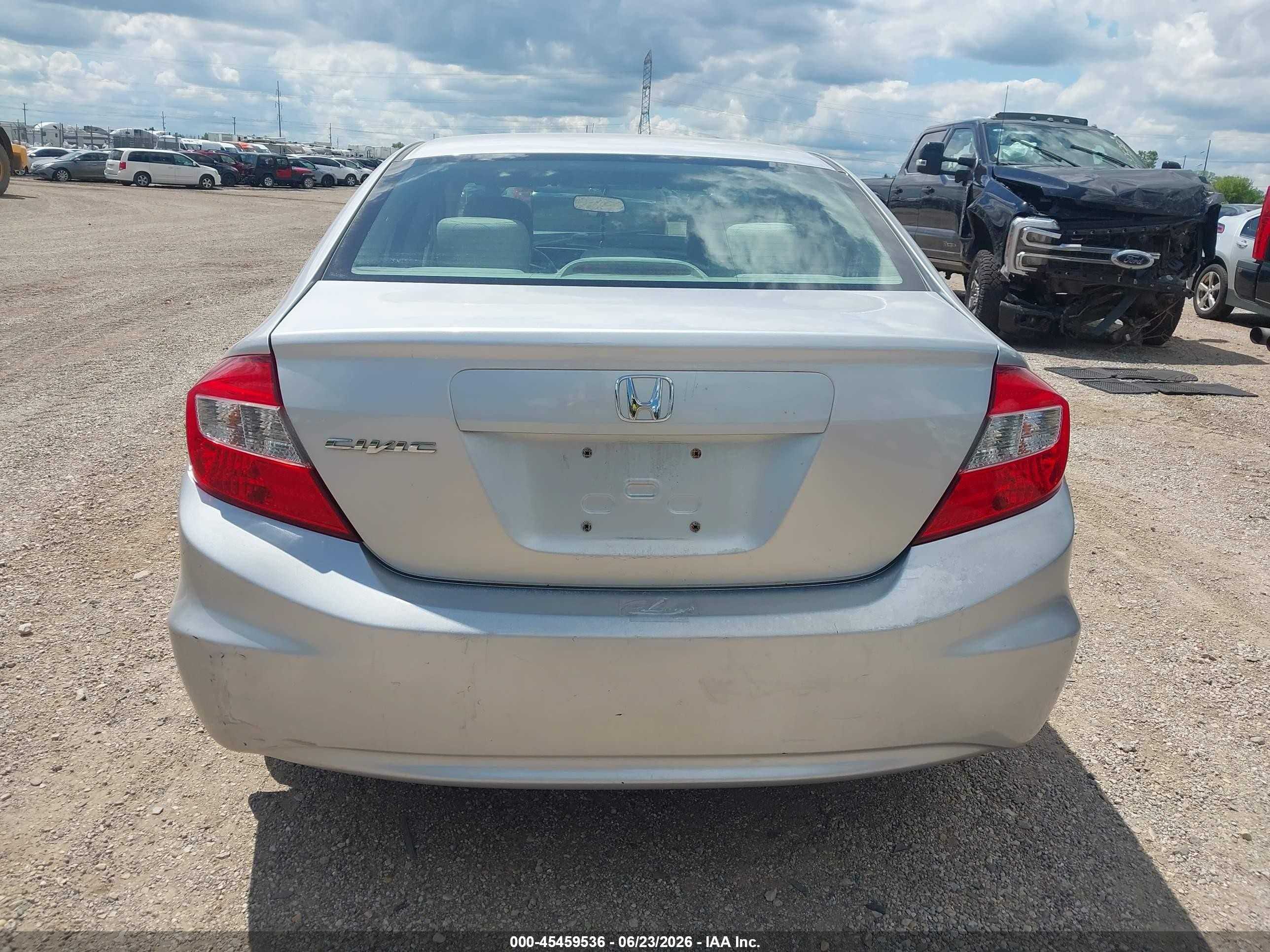 2012 Honda Civic Lx Серебряный vin: 19XFB2F53CE041608