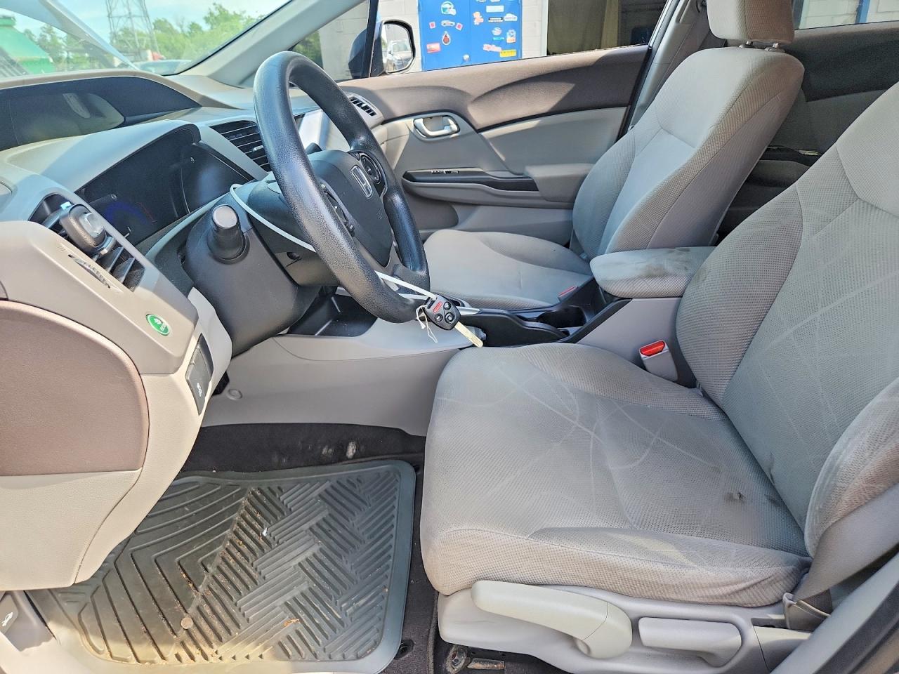 2012 Honda Civic Gray vin: 19XFB2F53CE043326