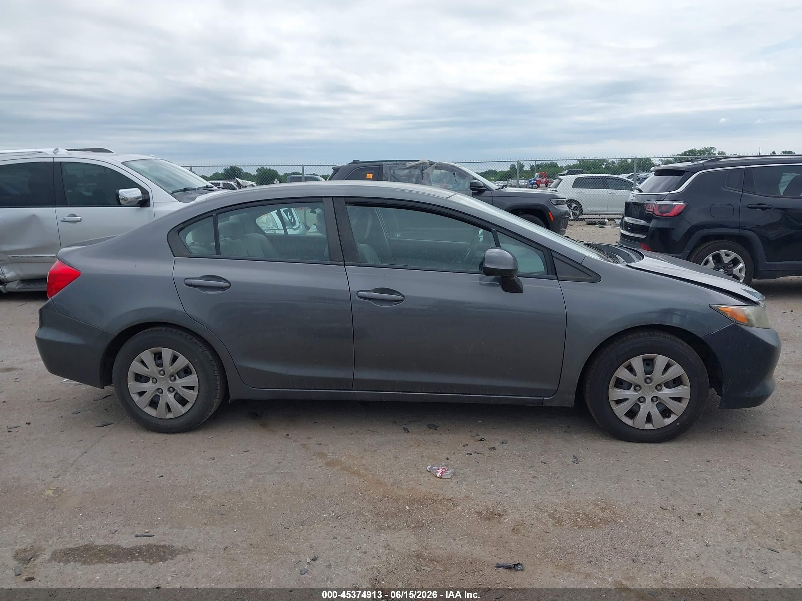 2012 Honda Civic Lx Серый vin: 19XFB2F53CE076133