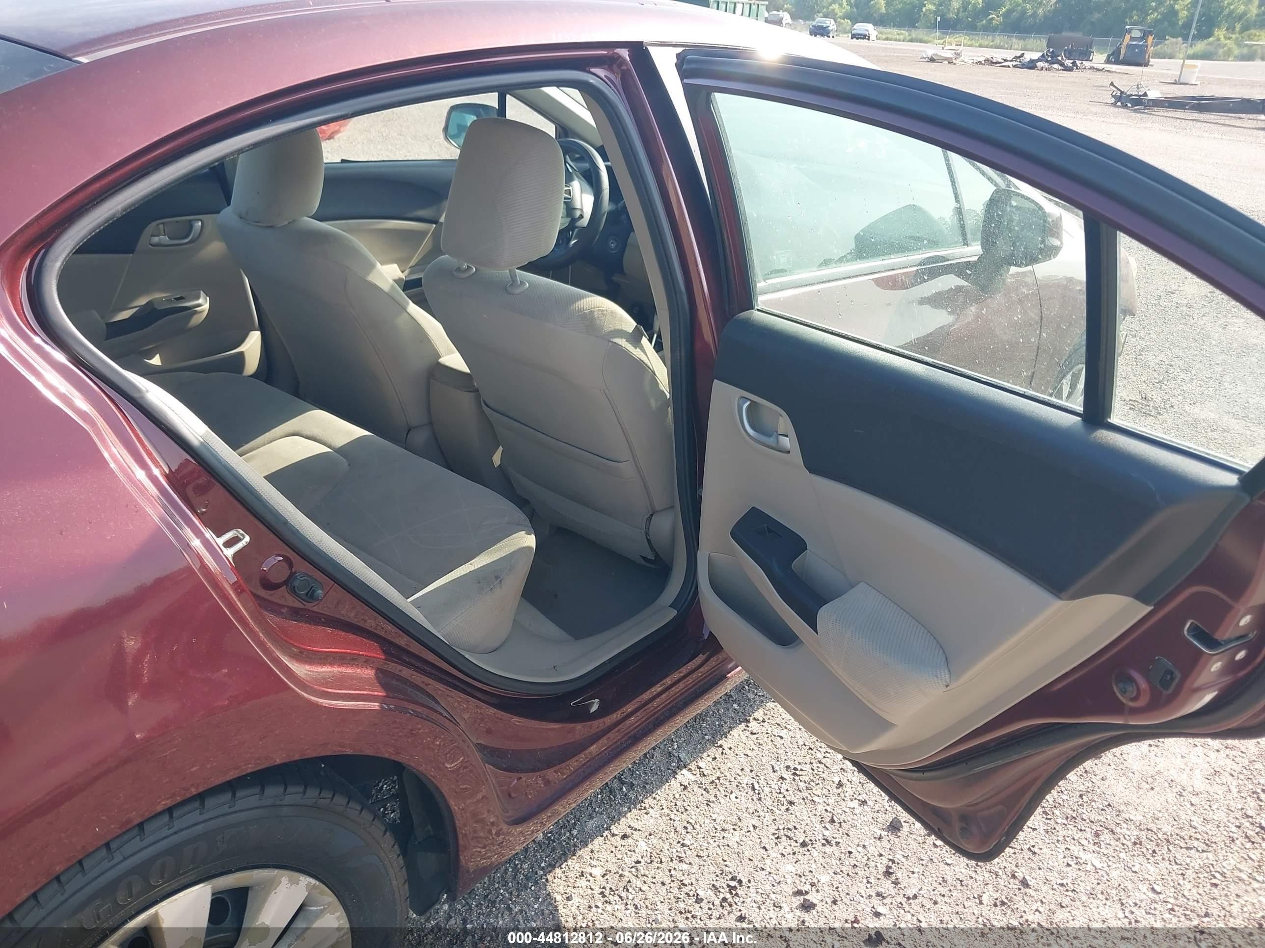 2012 Honda Civic Lx Maroon vin: 19XFB2F53CE084720