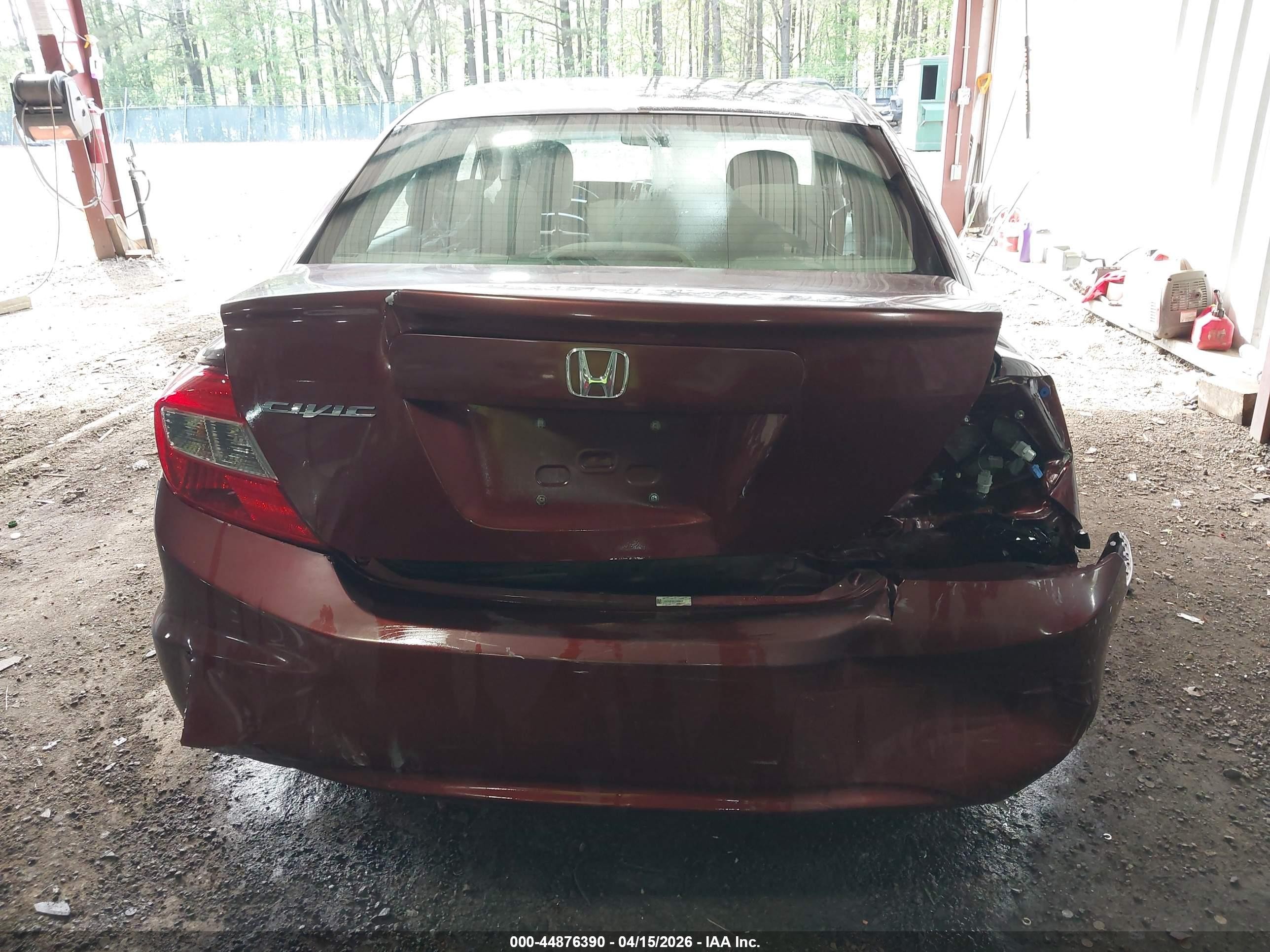 2012 Honda Civic Lx Burgundy vin: 19XFB2F53CE095619