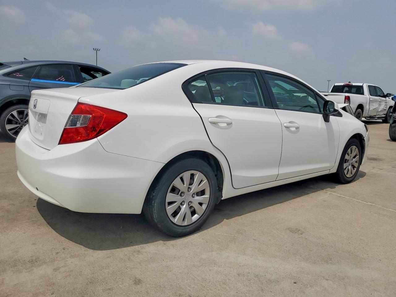 2012 Honda Civic Lx White vin: 19XFB2F53CE372107
