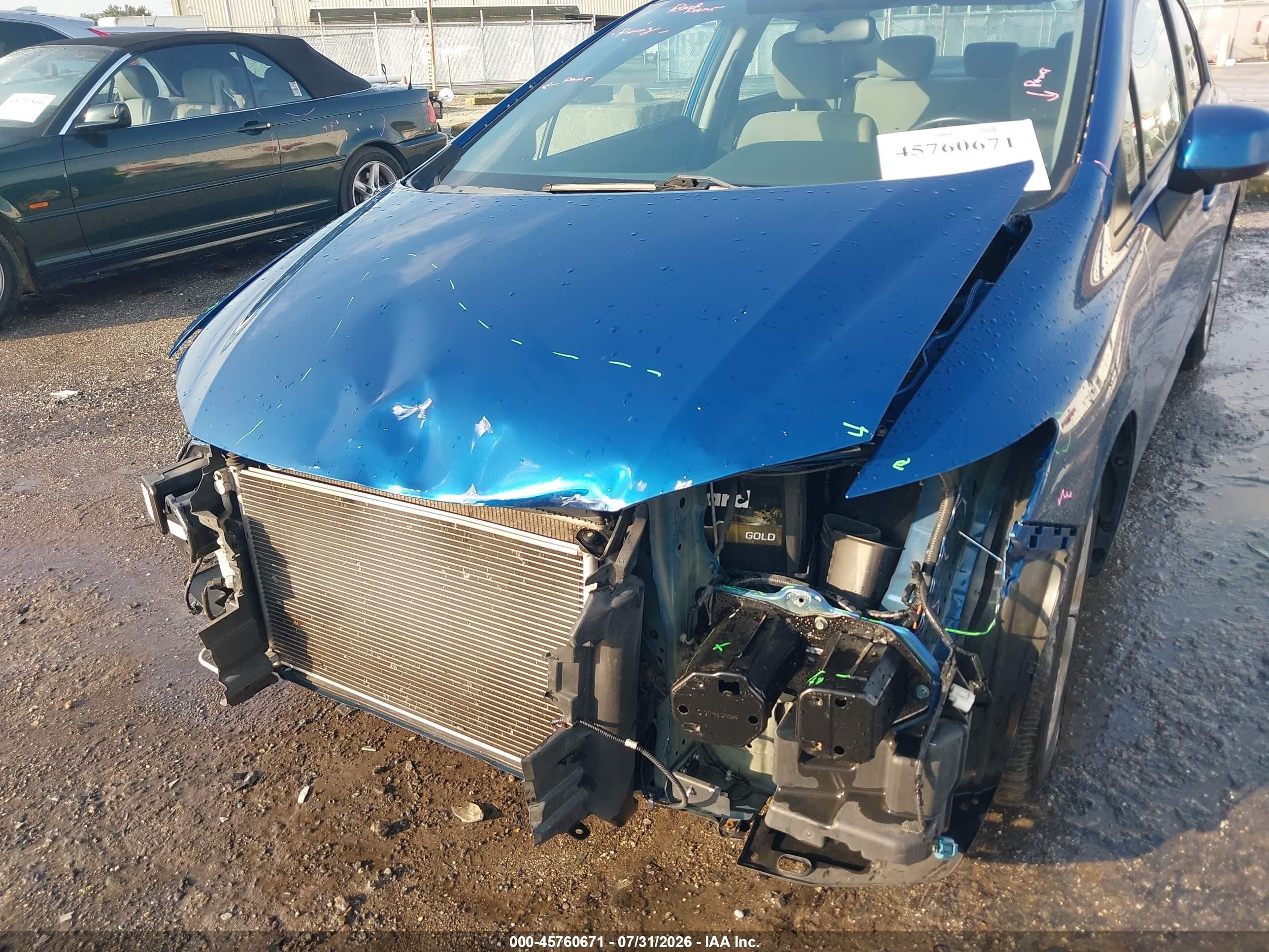 2013 Honda Civic Lx Blue vin: 19XFB2F53DE100075