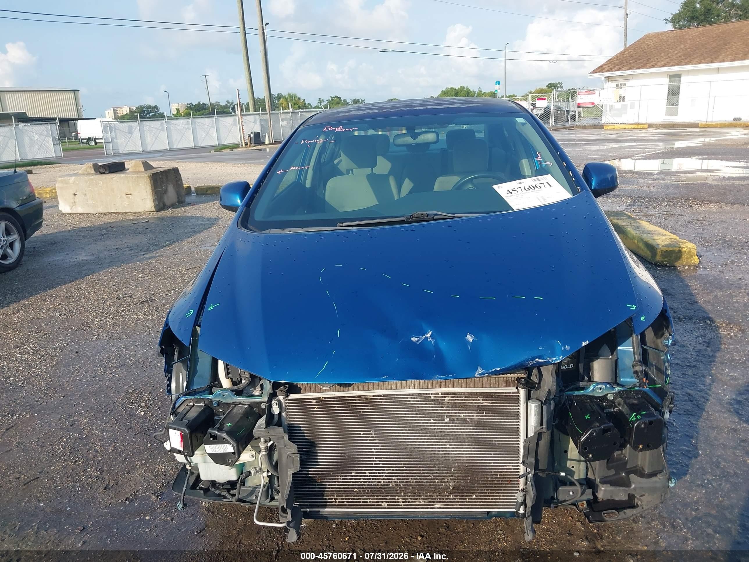 2013 Honda Civic Lx Blue vin: 19XFB2F53DE100075