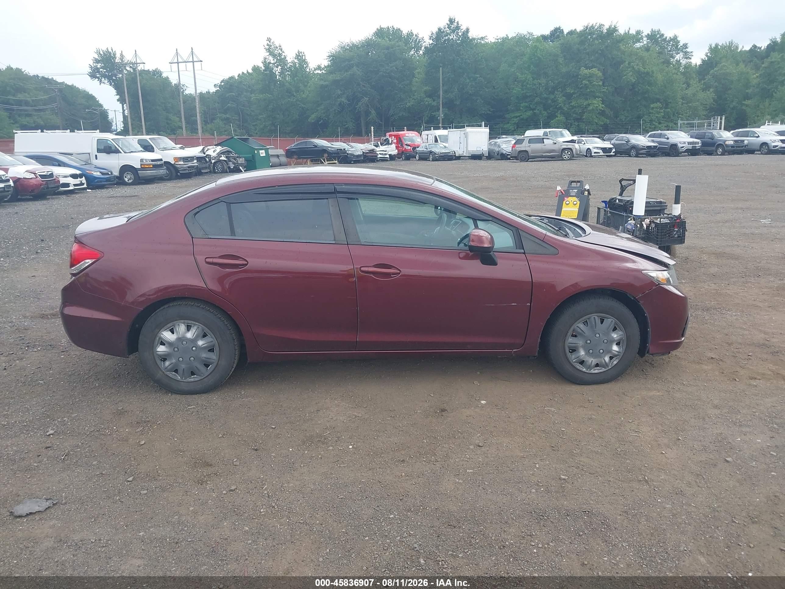 2013 Honda Civic Lx Burgundy vin: 19XFB2F53DE233712