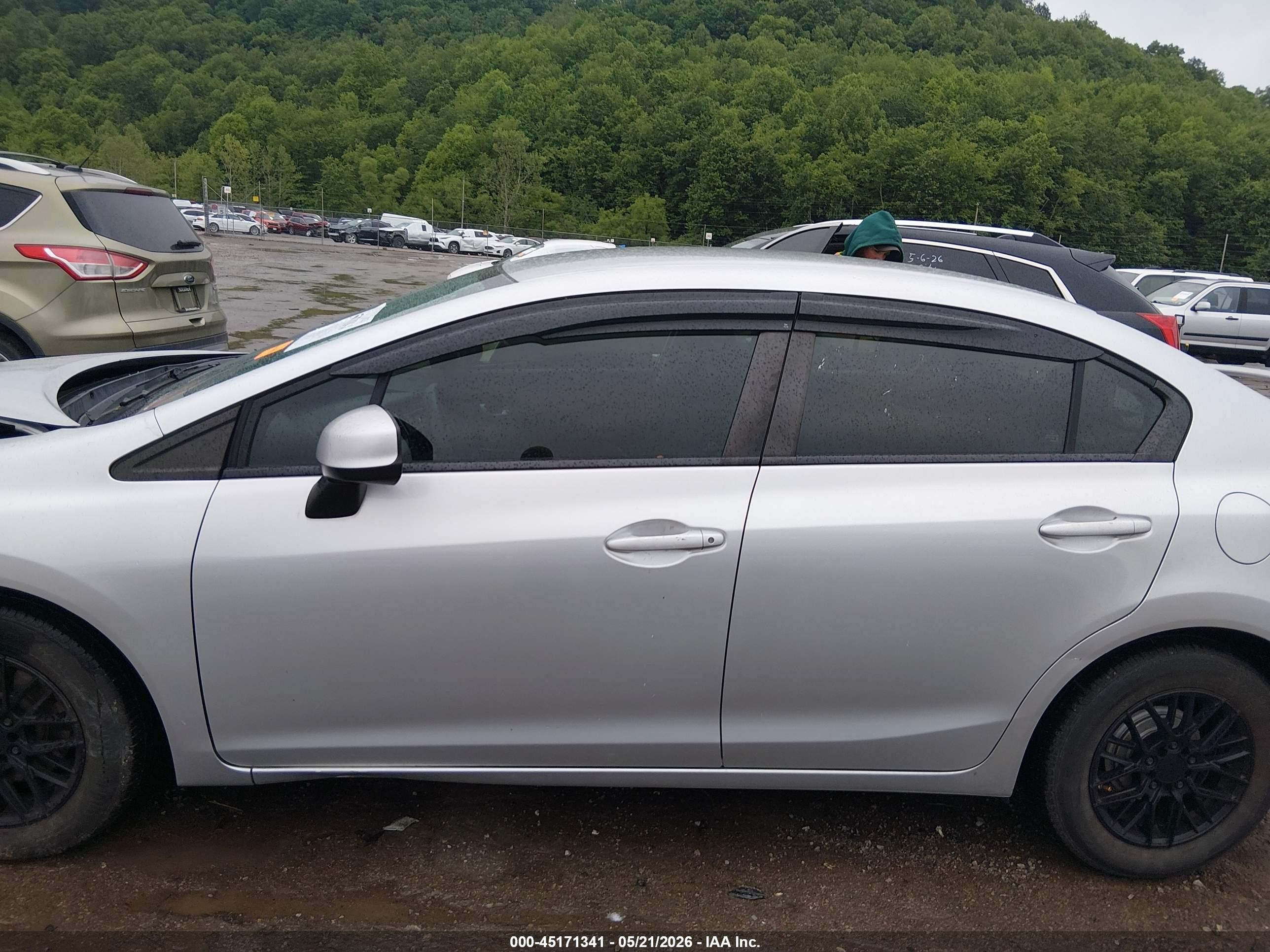 2013 Honda Civic Lx Silver vin: 19XFB2F53DE233810