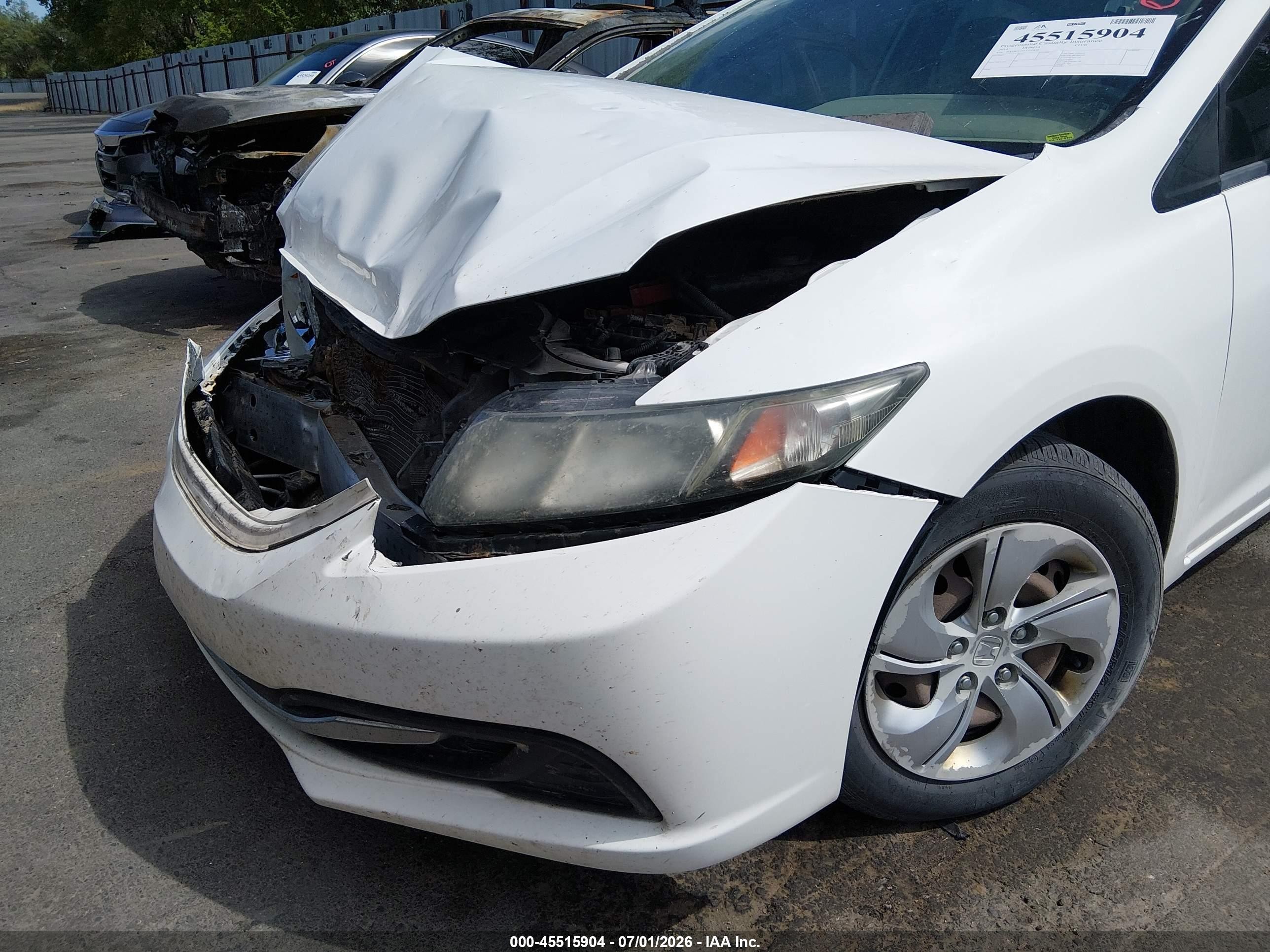2014 Honda Civic Lx Белый vin: 19XFB2F53EE037836