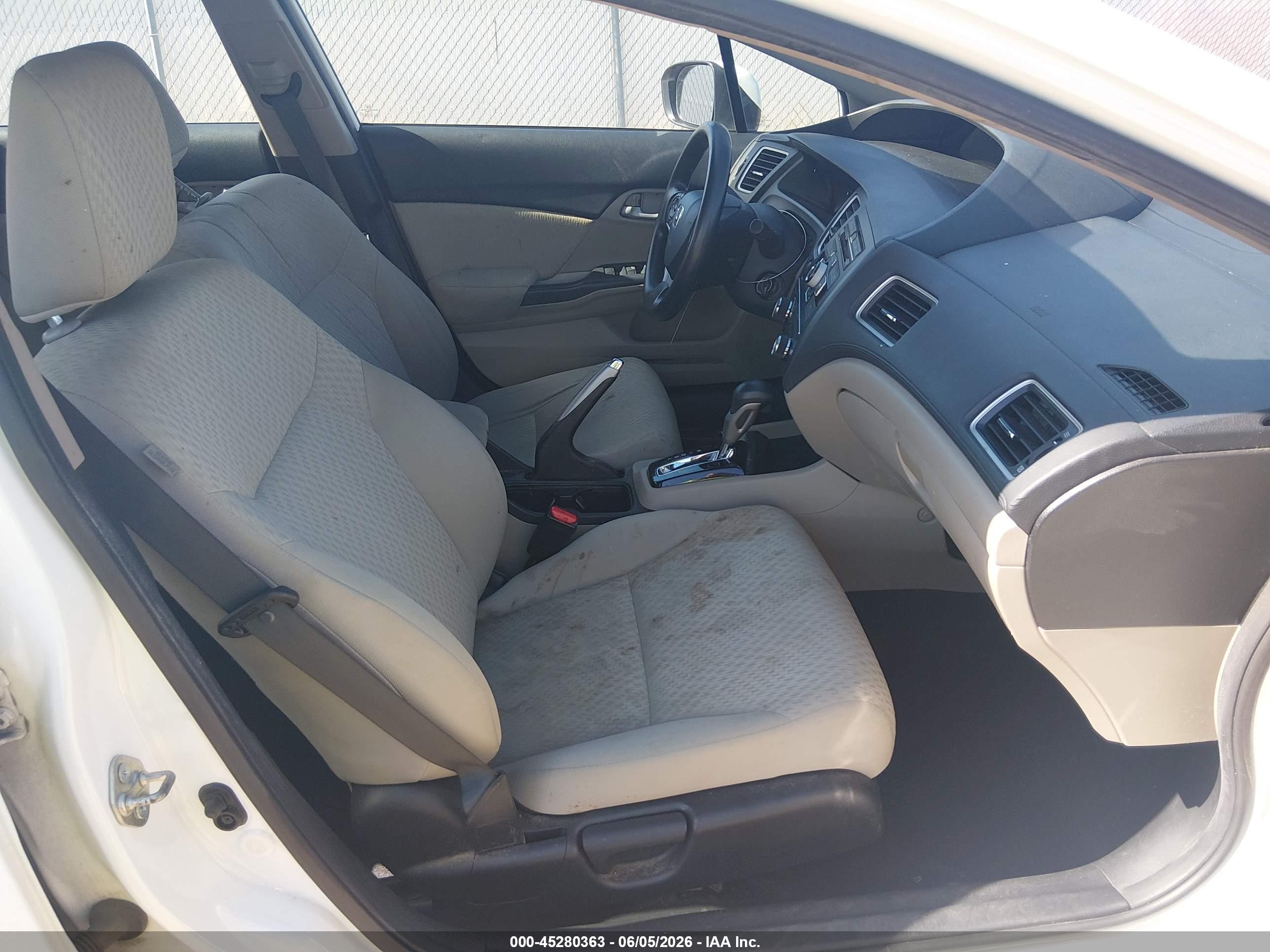 2014 Honda Civic Lx White vin: 19XFB2F53EE064616